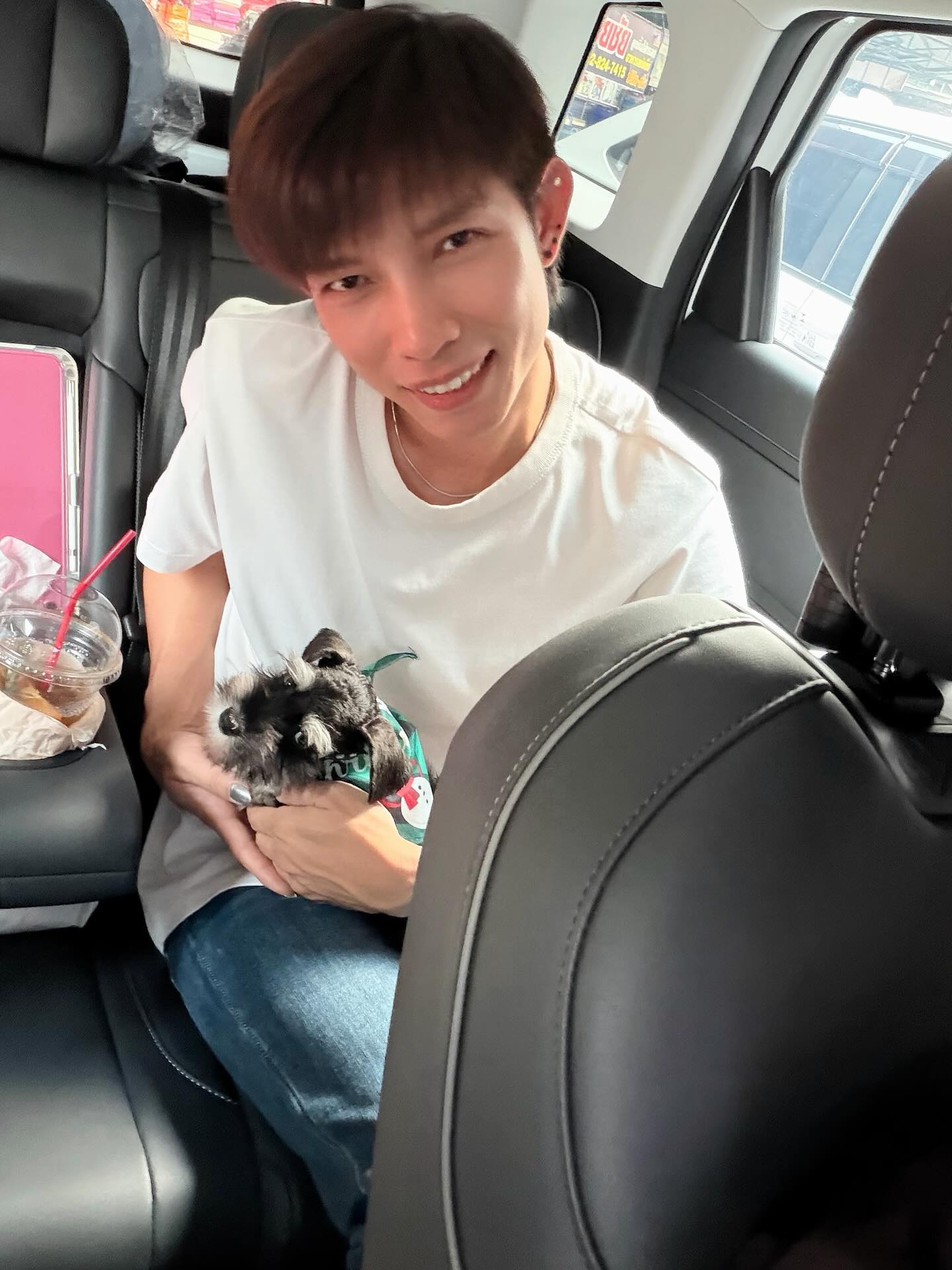 โบว์ - เบญจวรรณ อาร์ตเนอร์