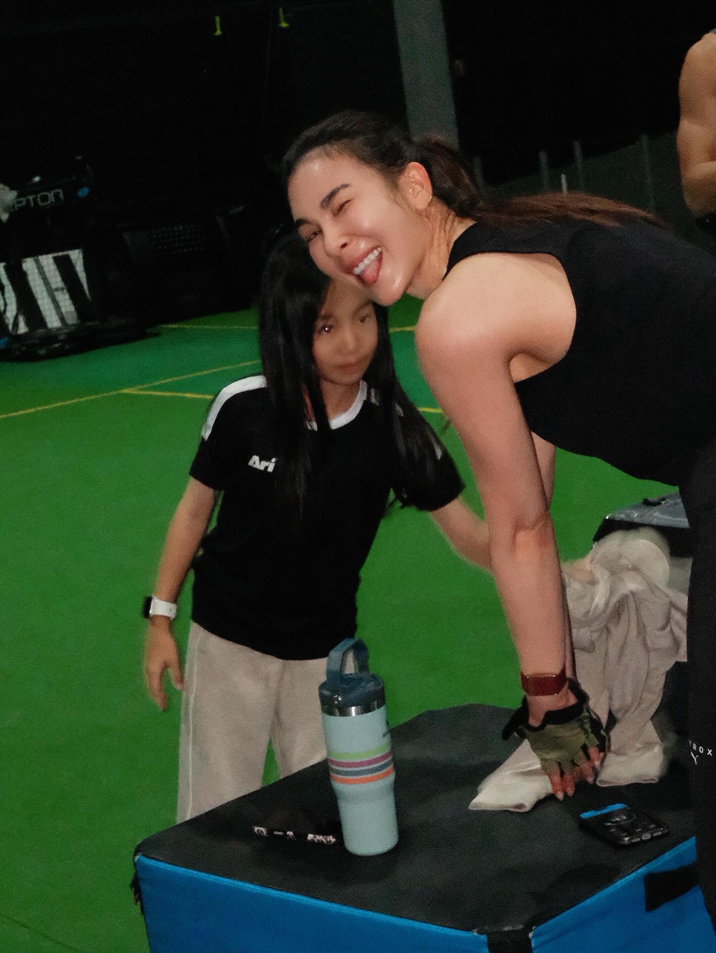 โบว์ - เบญจวรรณ อาร์ตเนอร์