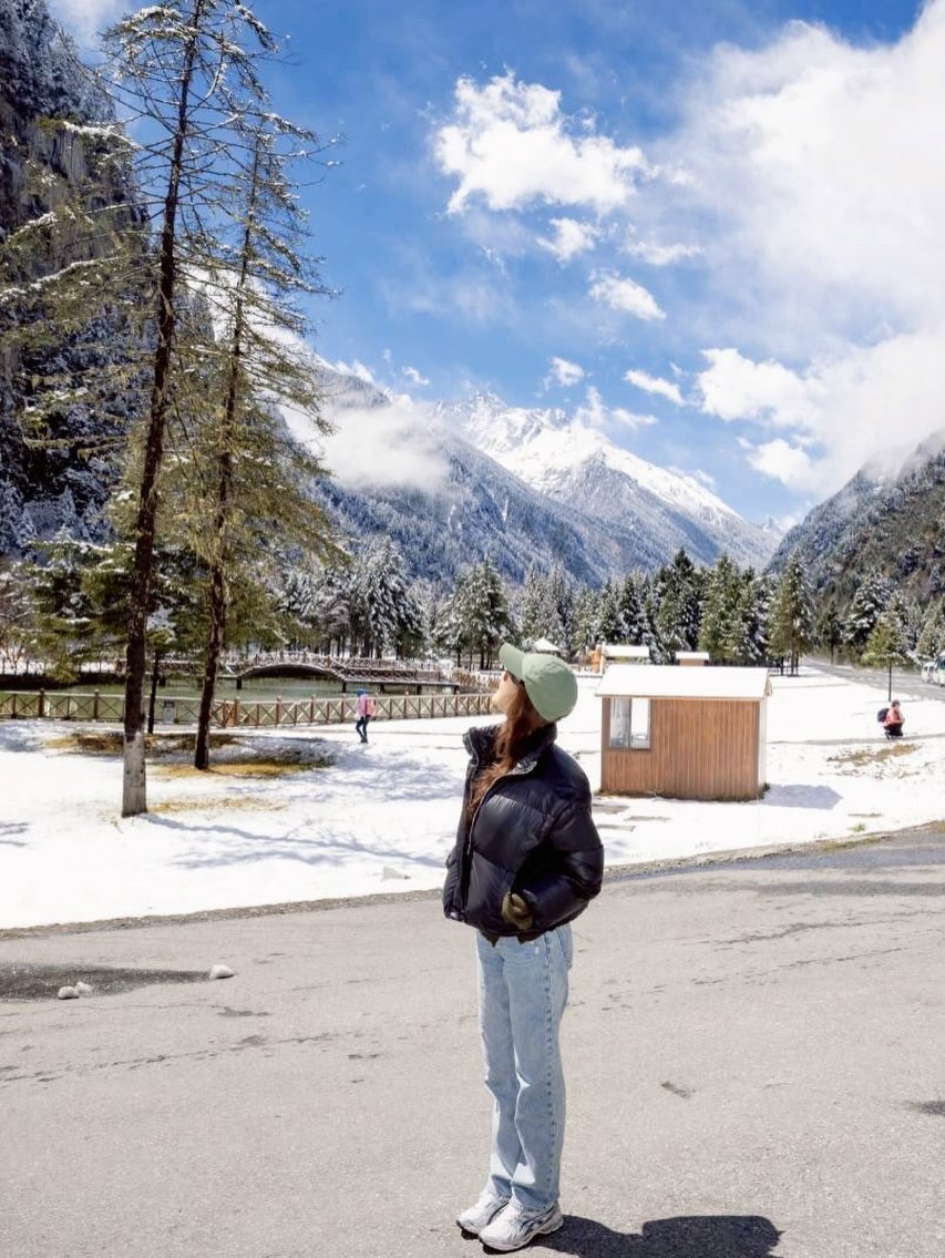 โบว์ - เบญจวรรณ อาร์ตเนอร์