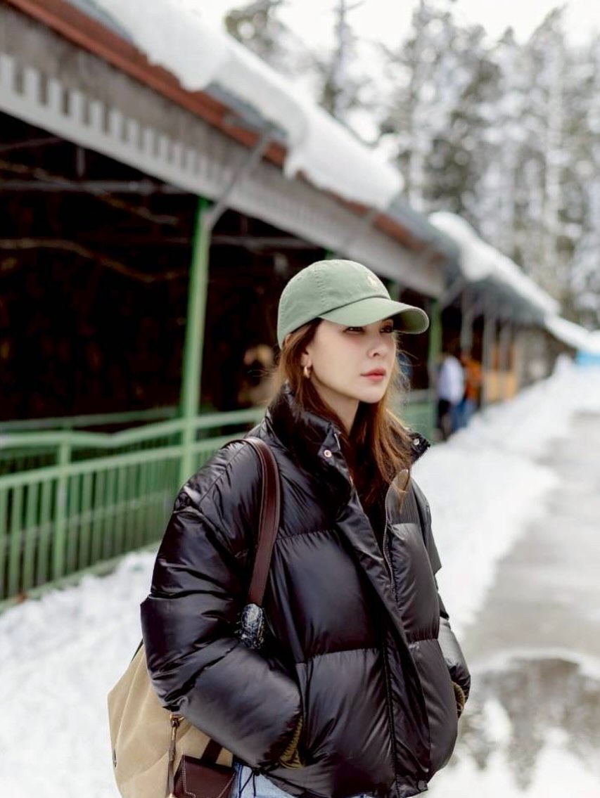 โบว์ - เบญจวรรณ อาร์ตเนอร์