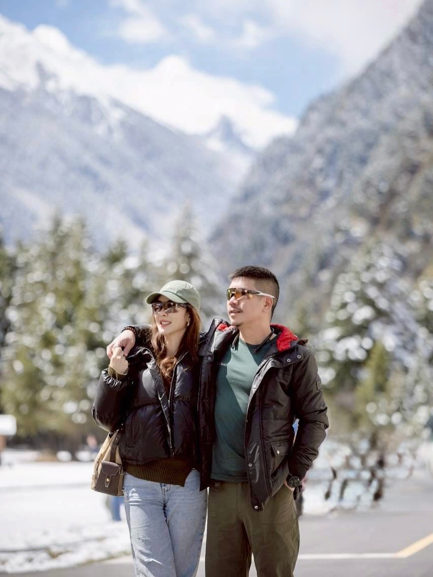 โบว์ - เบญจวรรณ อาร์ตเนอร์