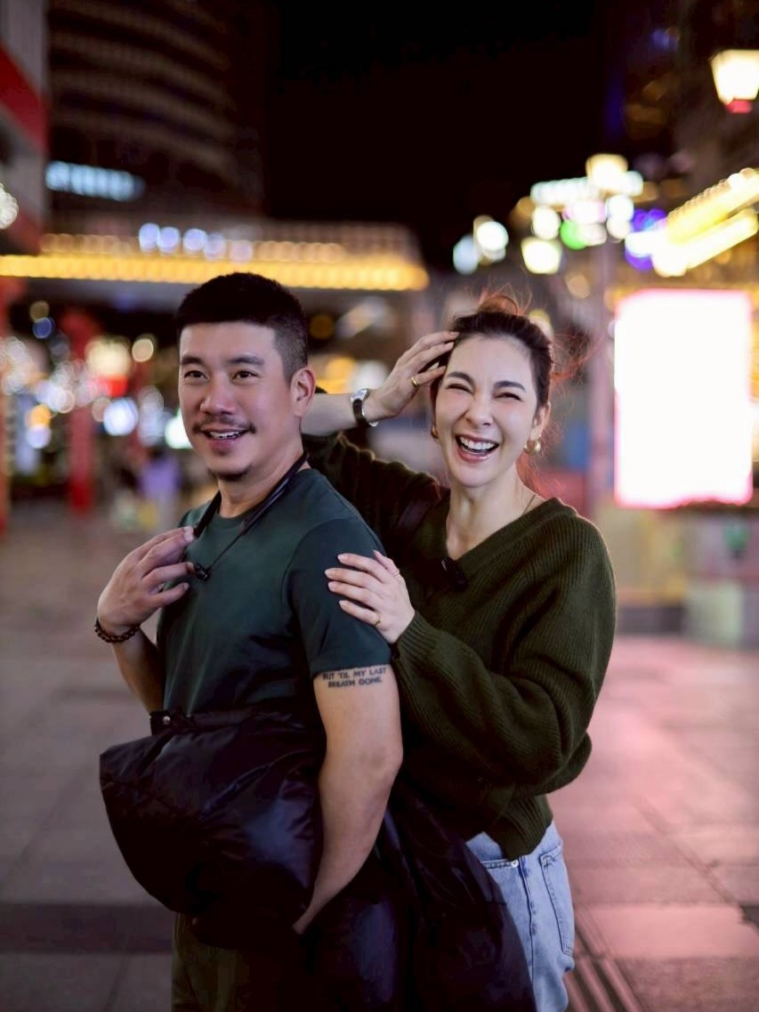 โบว์ - เบญจวรรณ อาร์ตเนอร์