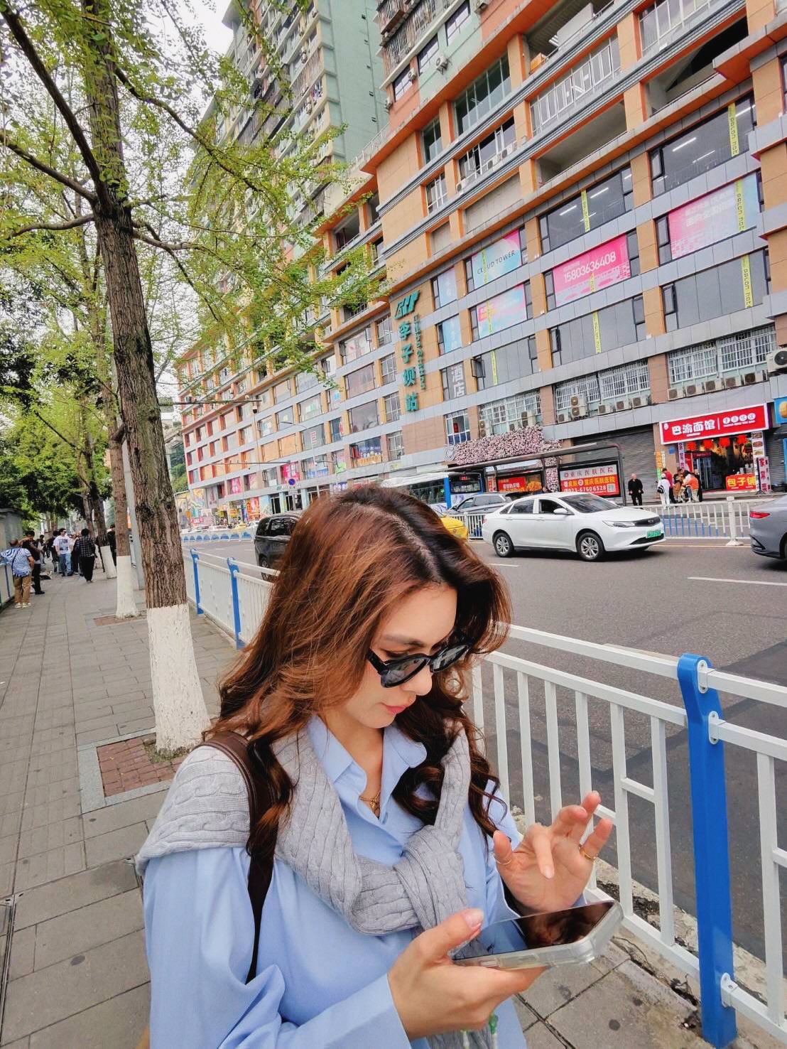 โบว์ - เบญจวรรณ อาร์ตเนอร์