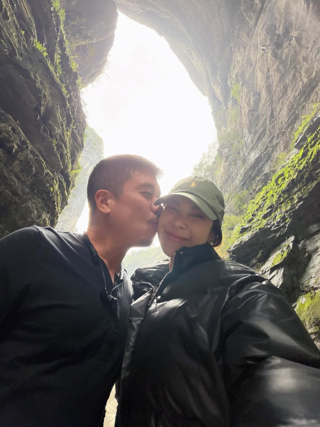 โบว์ - เบญจวรรณ อาร์ตเนอร์