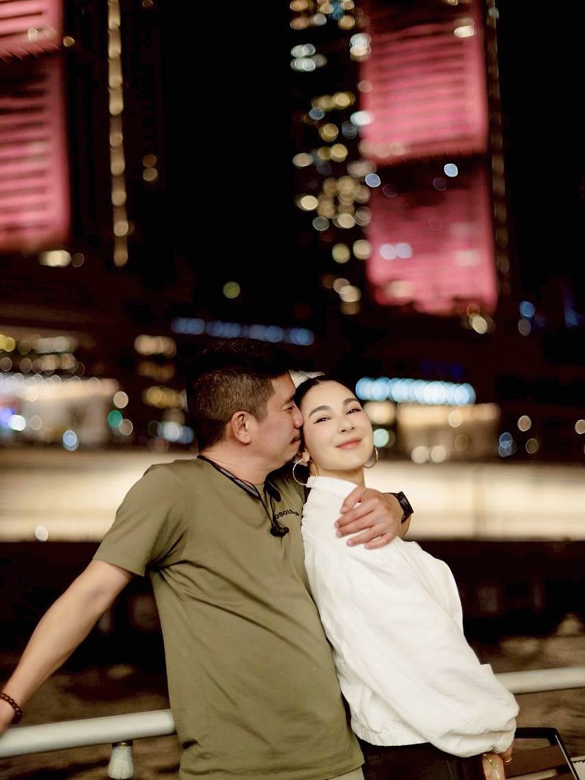 โบว์ - เบญจวรรณ อาร์ตเนอร์