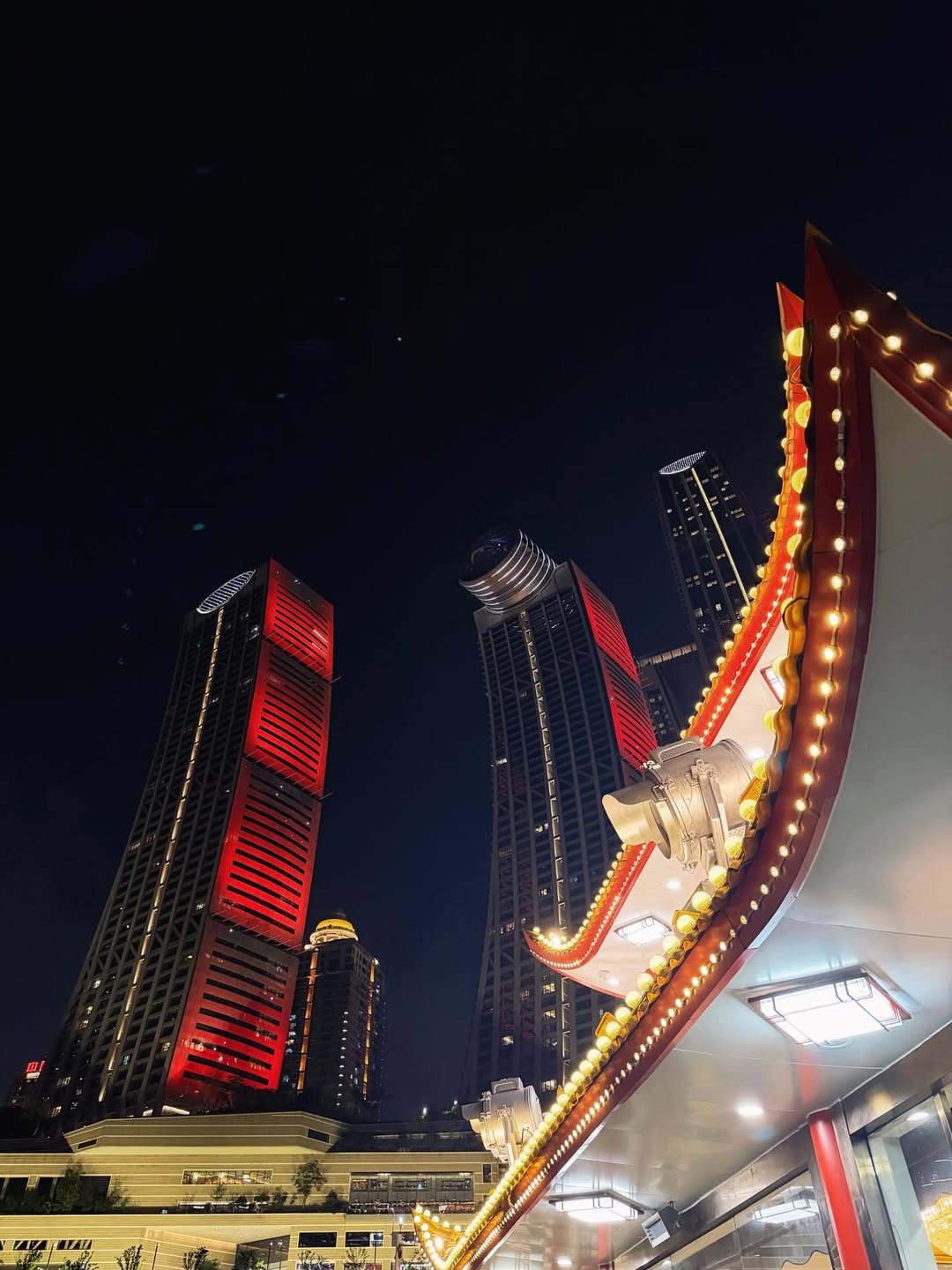 โบว์ - เบญจวรรณ อาร์ตเนอร์