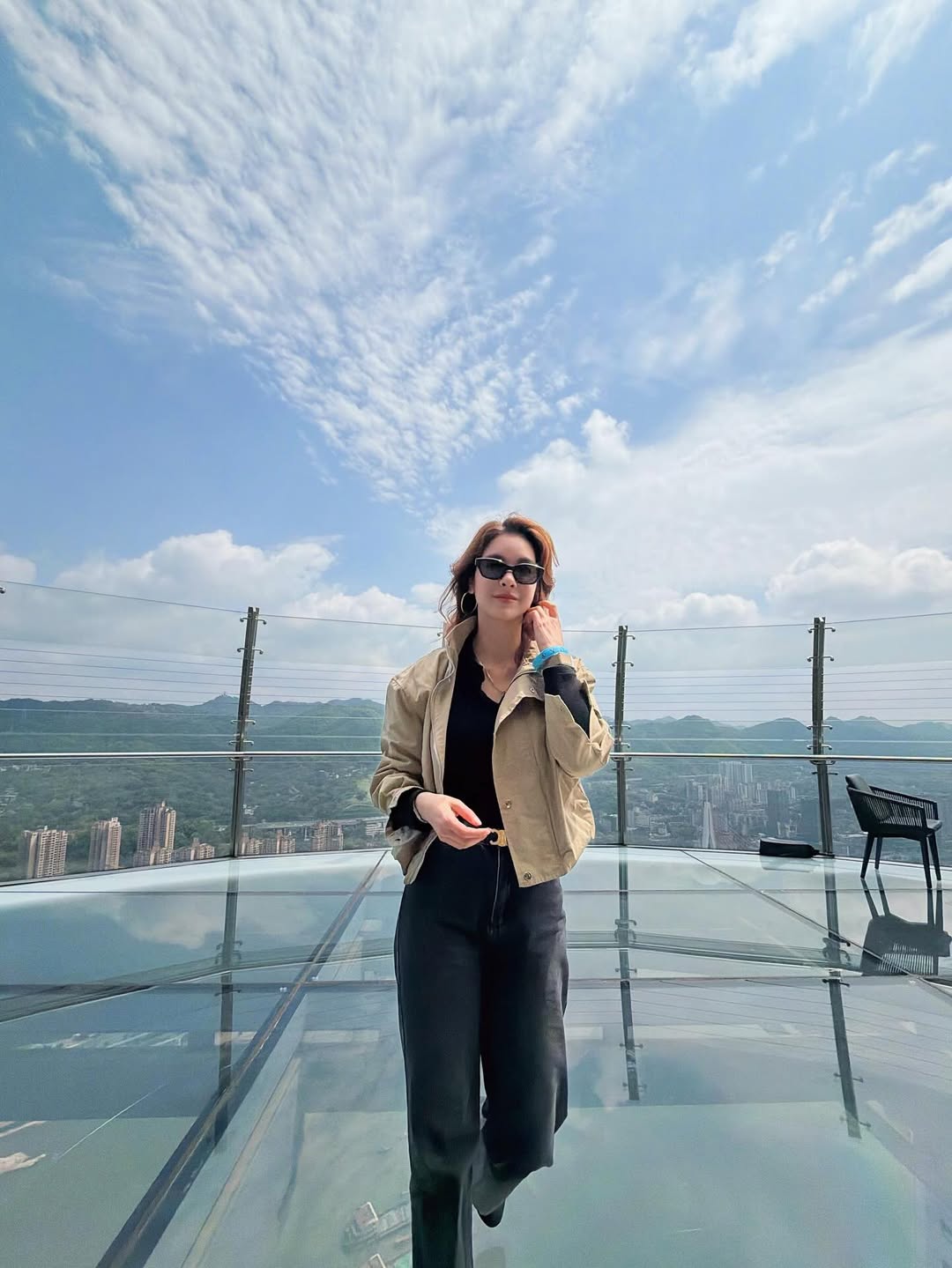 โบว์ - เบญจวรรณ อาร์ตเนอร์