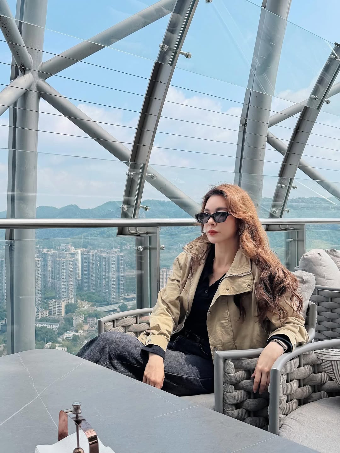 โบว์ - เบญจวรรณ อาร์ตเนอร์