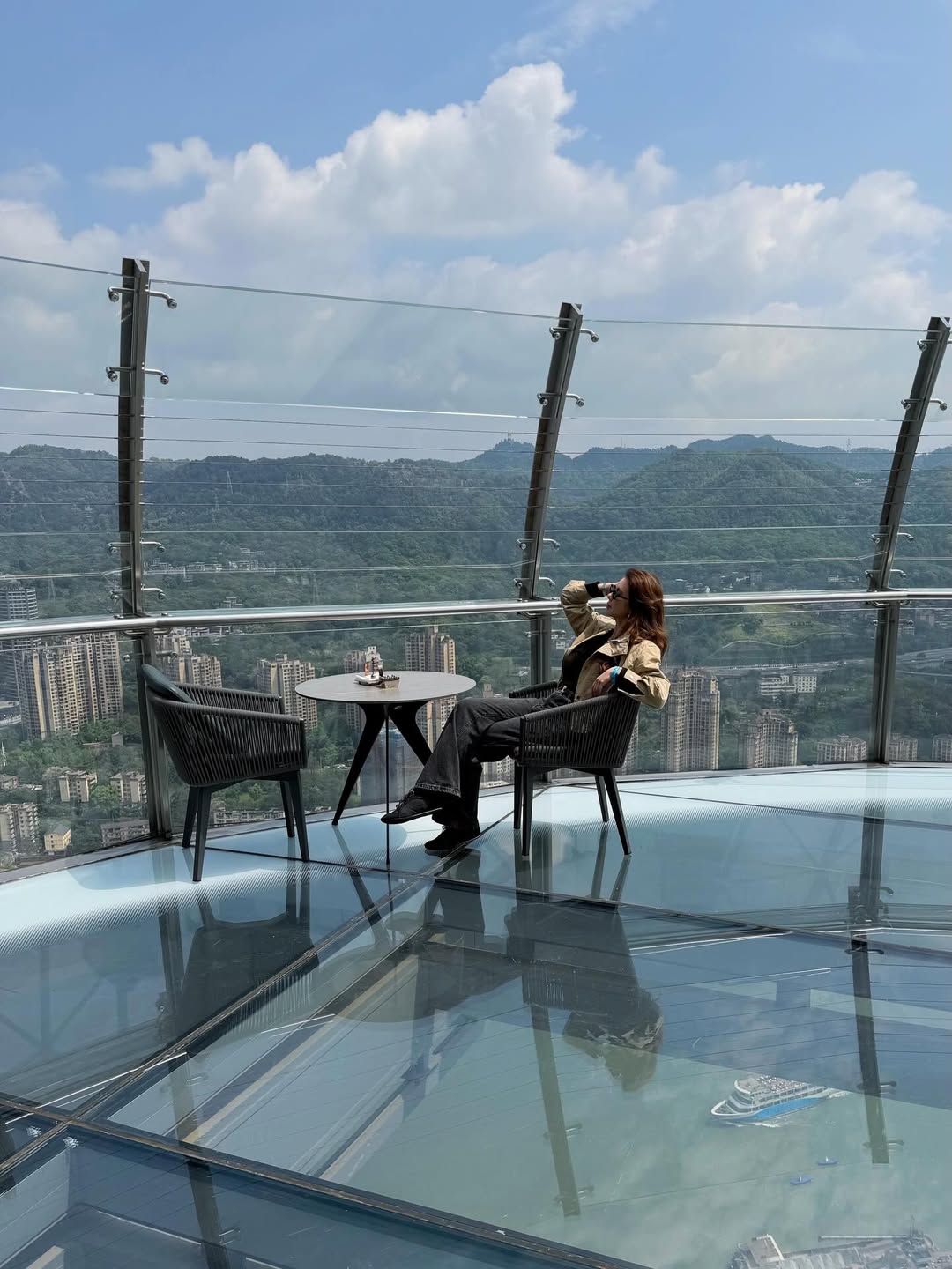 โบว์ - เบญจวรรณ อาร์ตเนอร์