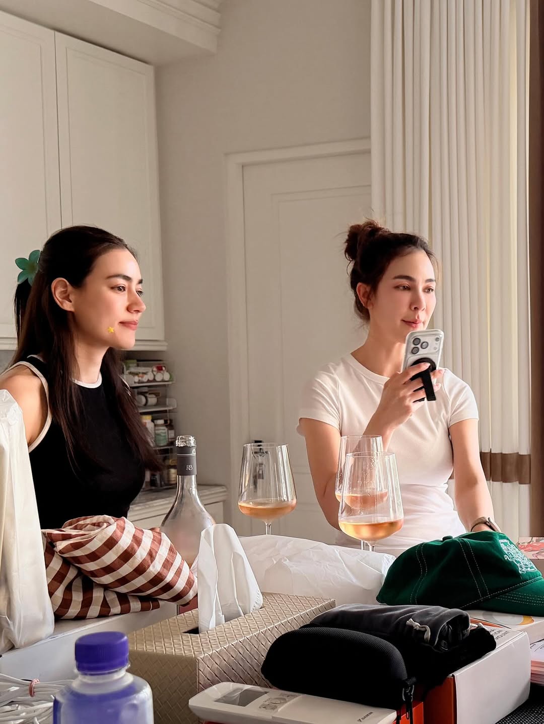 โบว์ - เบญจวรรณ อาร์ตเนอร์