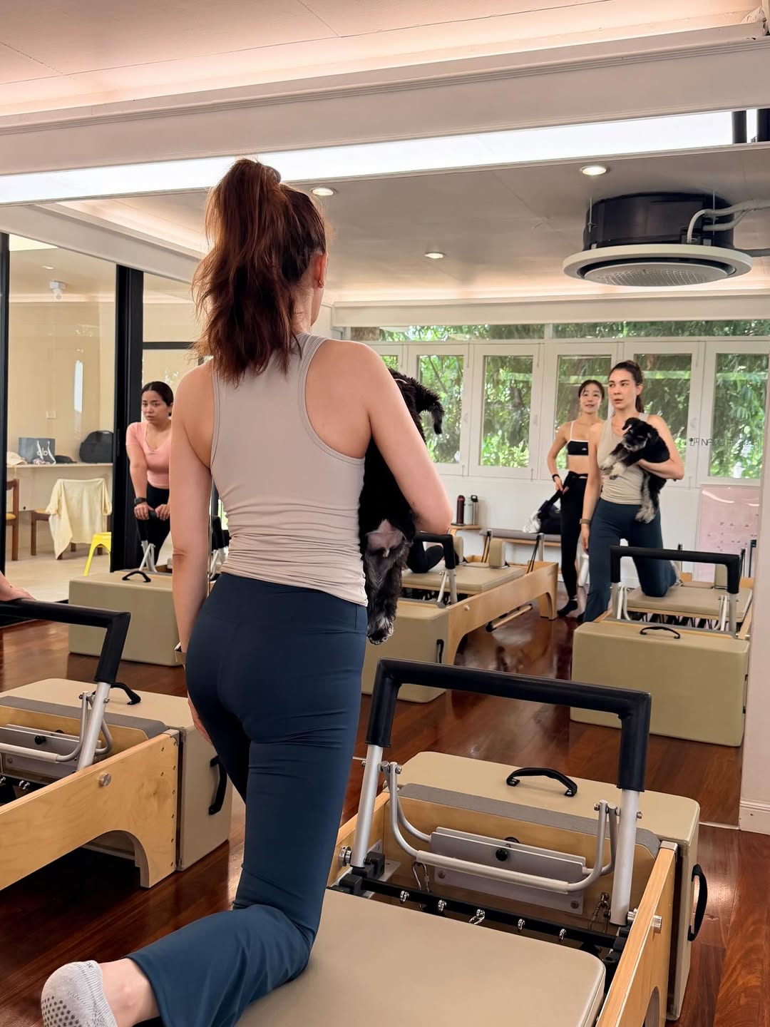 โบว์ - เบญจวรรณ อาร์ตเนอร์