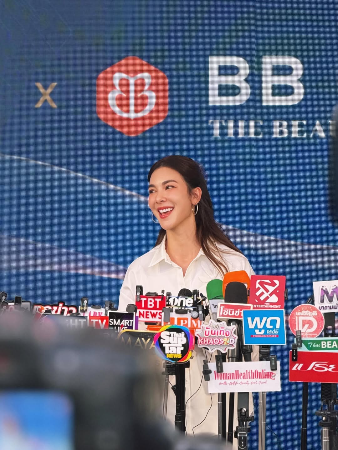 โบว์ - เบญจวรรณ อาร์ตเนอร์