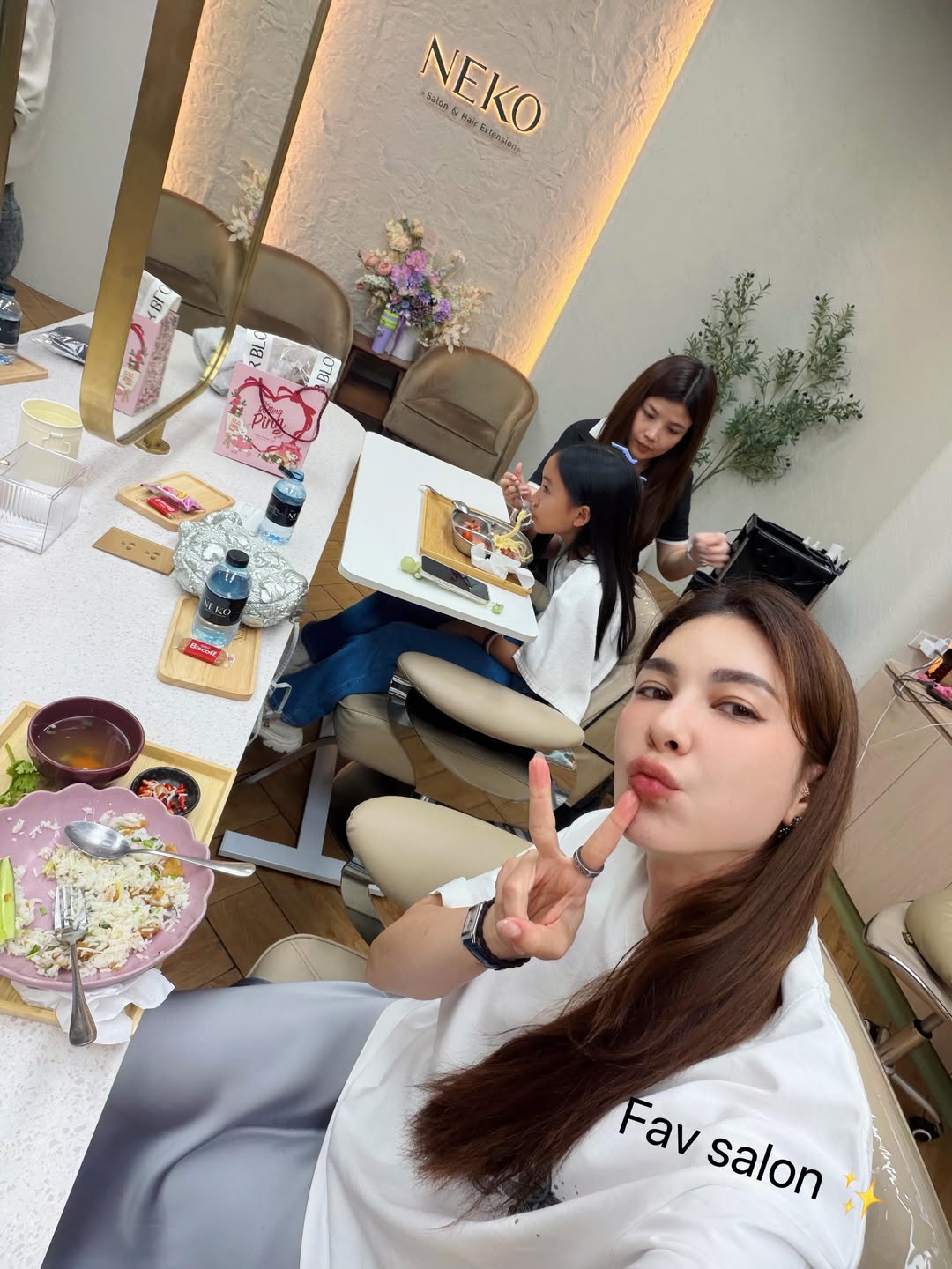 โบว์ - เบญจวรรณ อาร์ตเนอร์