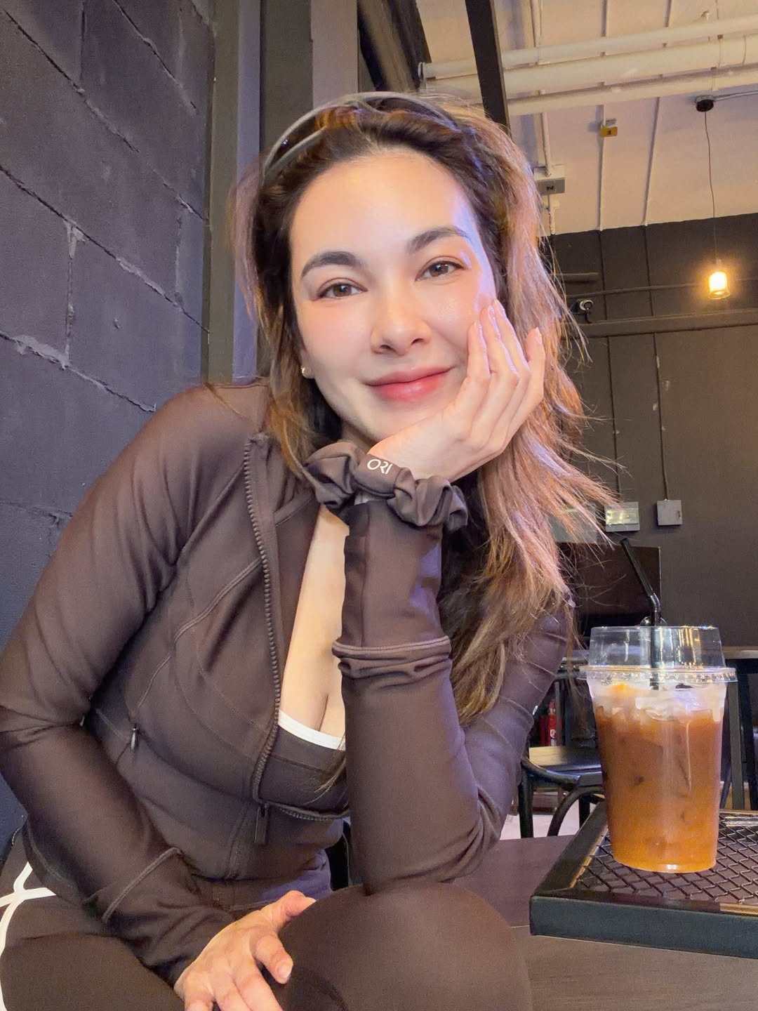 โบว์ - เบญจวรรณ อาร์ตเนอร์