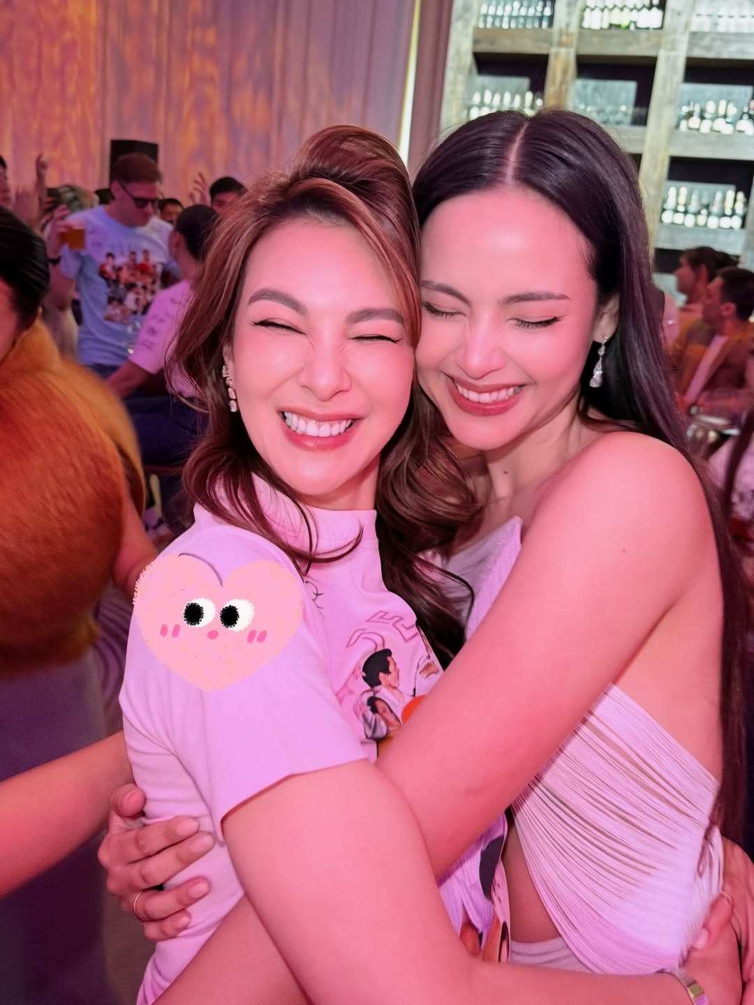 โบว์ - เบญจวรรณ อาร์ตเนอร์