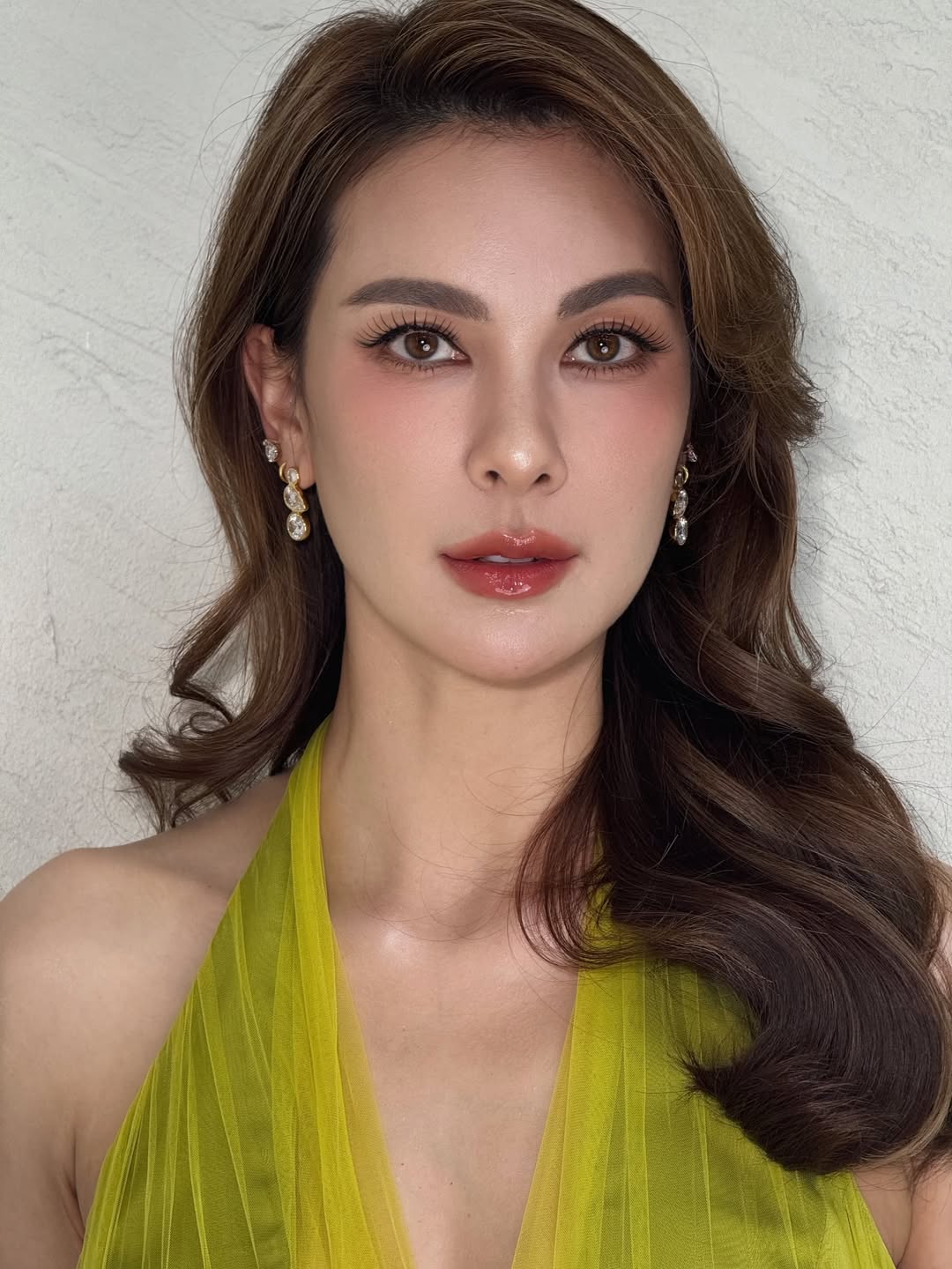 โบว์ - เบญจวรรณ อาร์ตเนอร์
