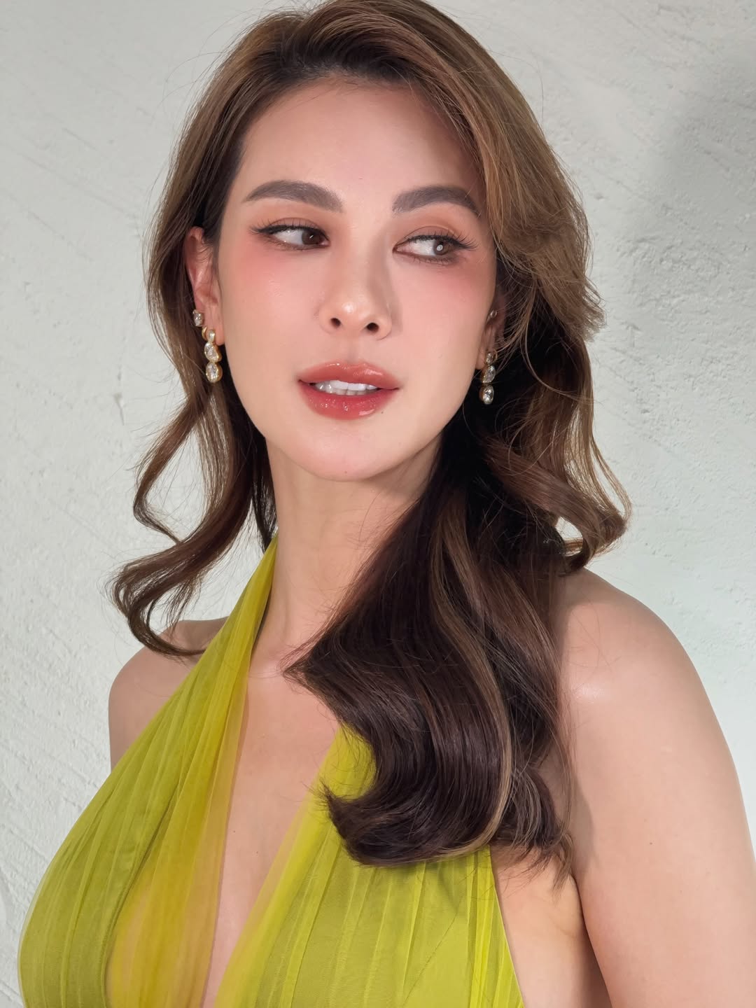 โบว์ - เบญจวรรณ อาร์ตเนอร์