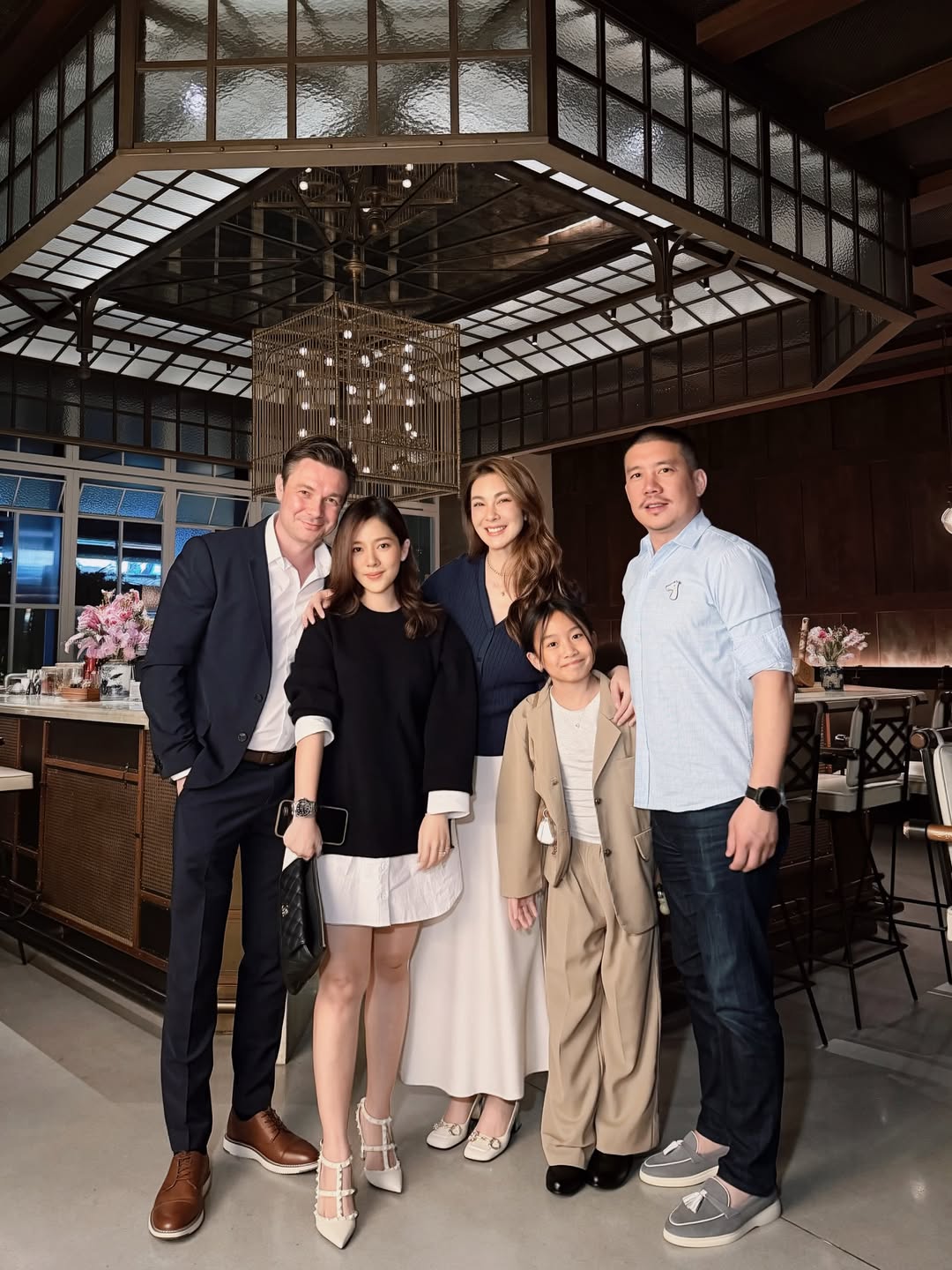 โบว์ - เบญจวรรณ อาร์ตเนอร์