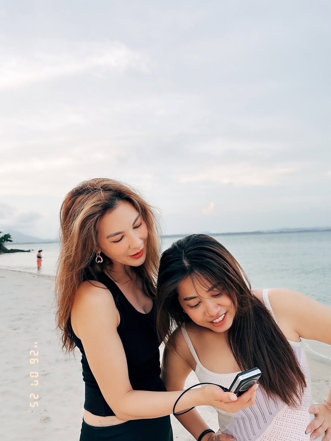 โบว์ - เบญจวรรณ อาร์ตเนอร์