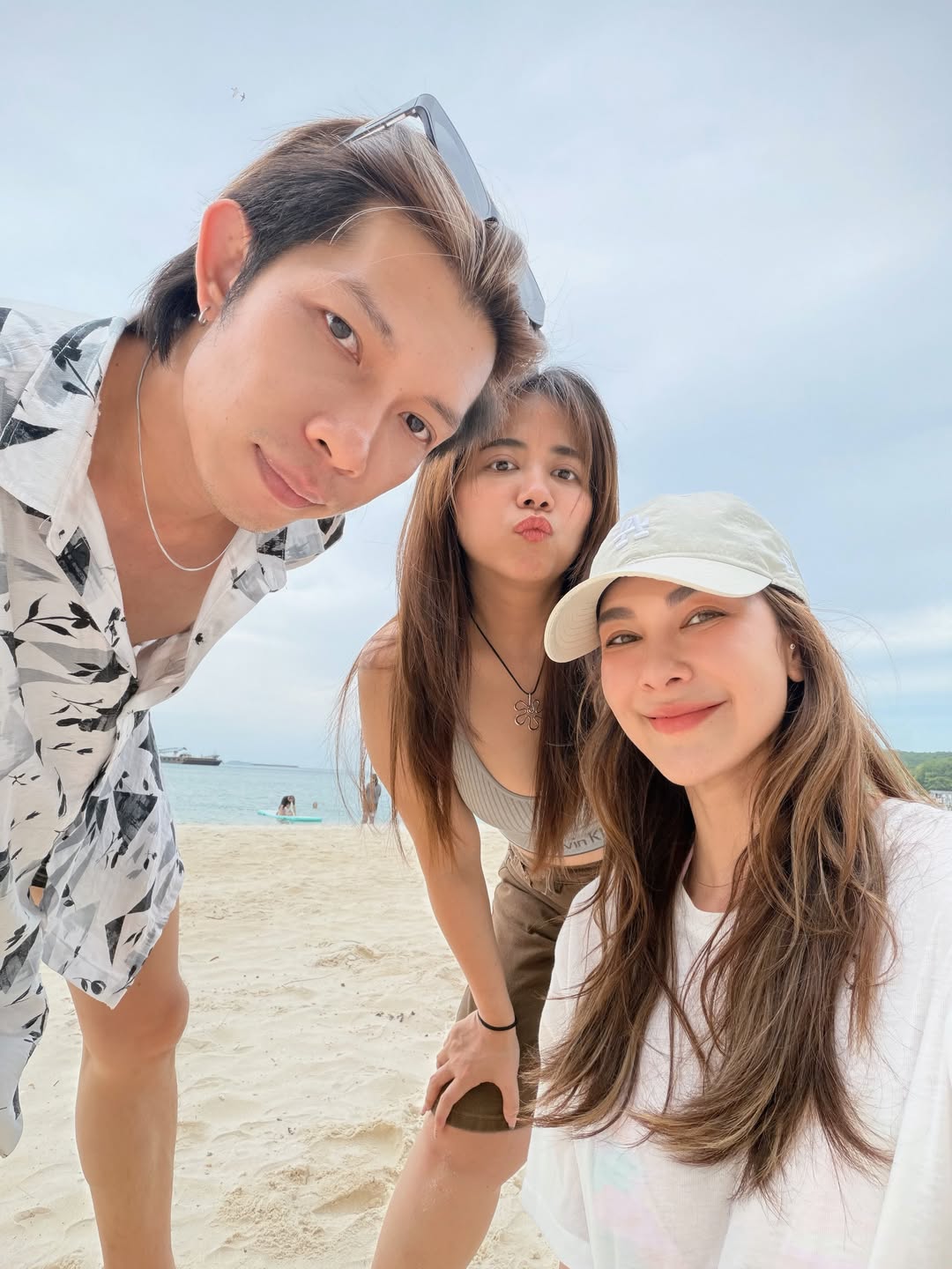 โบว์ - เบญจวรรณ อาร์ตเนอร์