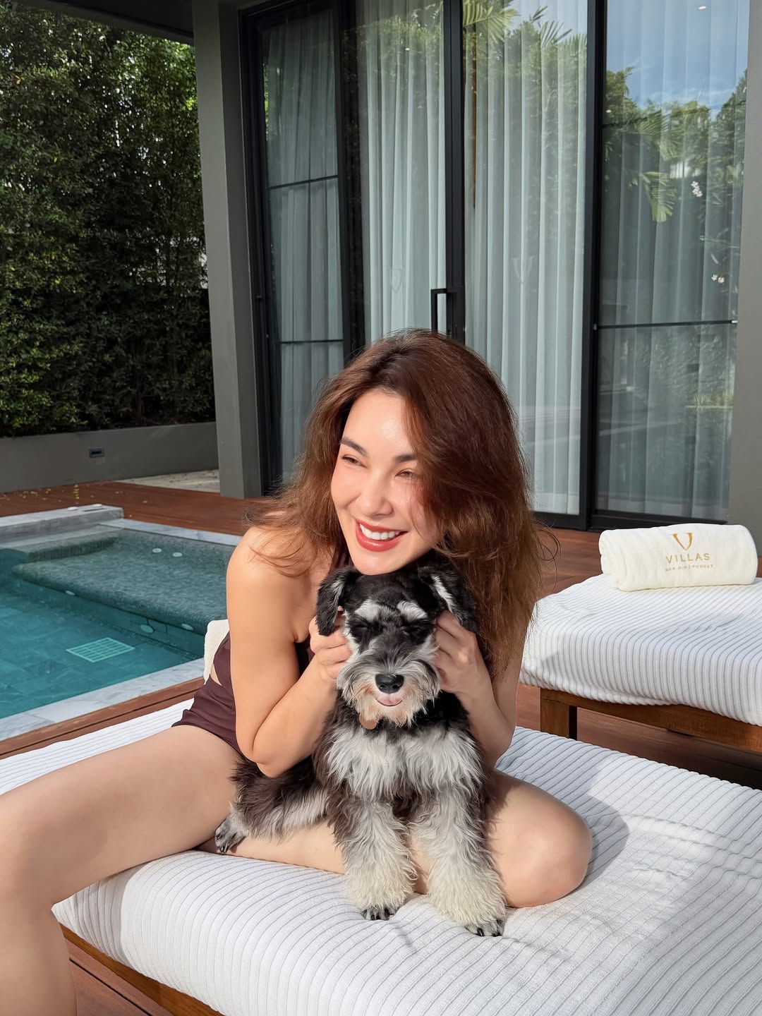 โบว์ - เบญจวรรณ อาร์ตเนอร์