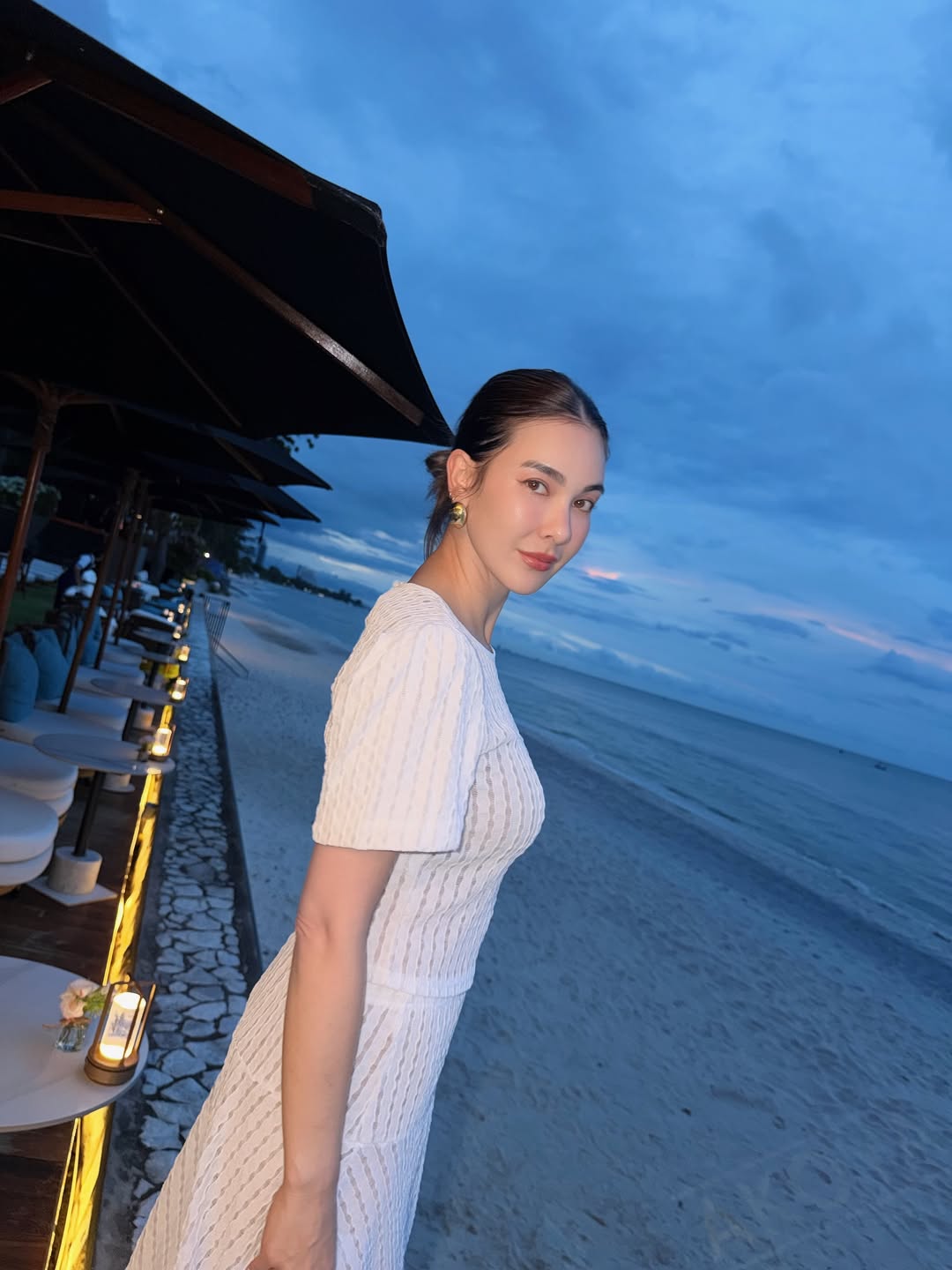 โบว์ - เบญจวรรณ อาร์ตเนอร์