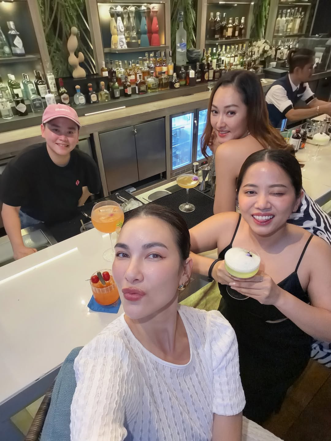 โบว์ - เบญจวรรณ อาร์ตเนอร์