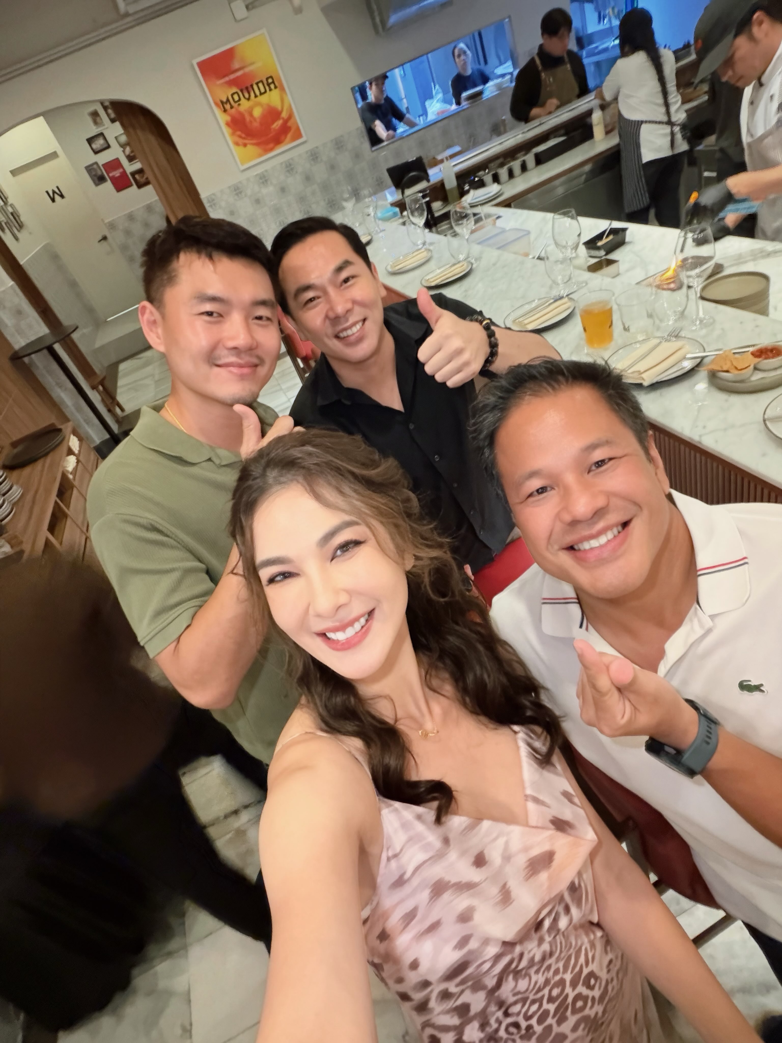 โบว์ - เบญจวรรณ อาร์ตเนอร์