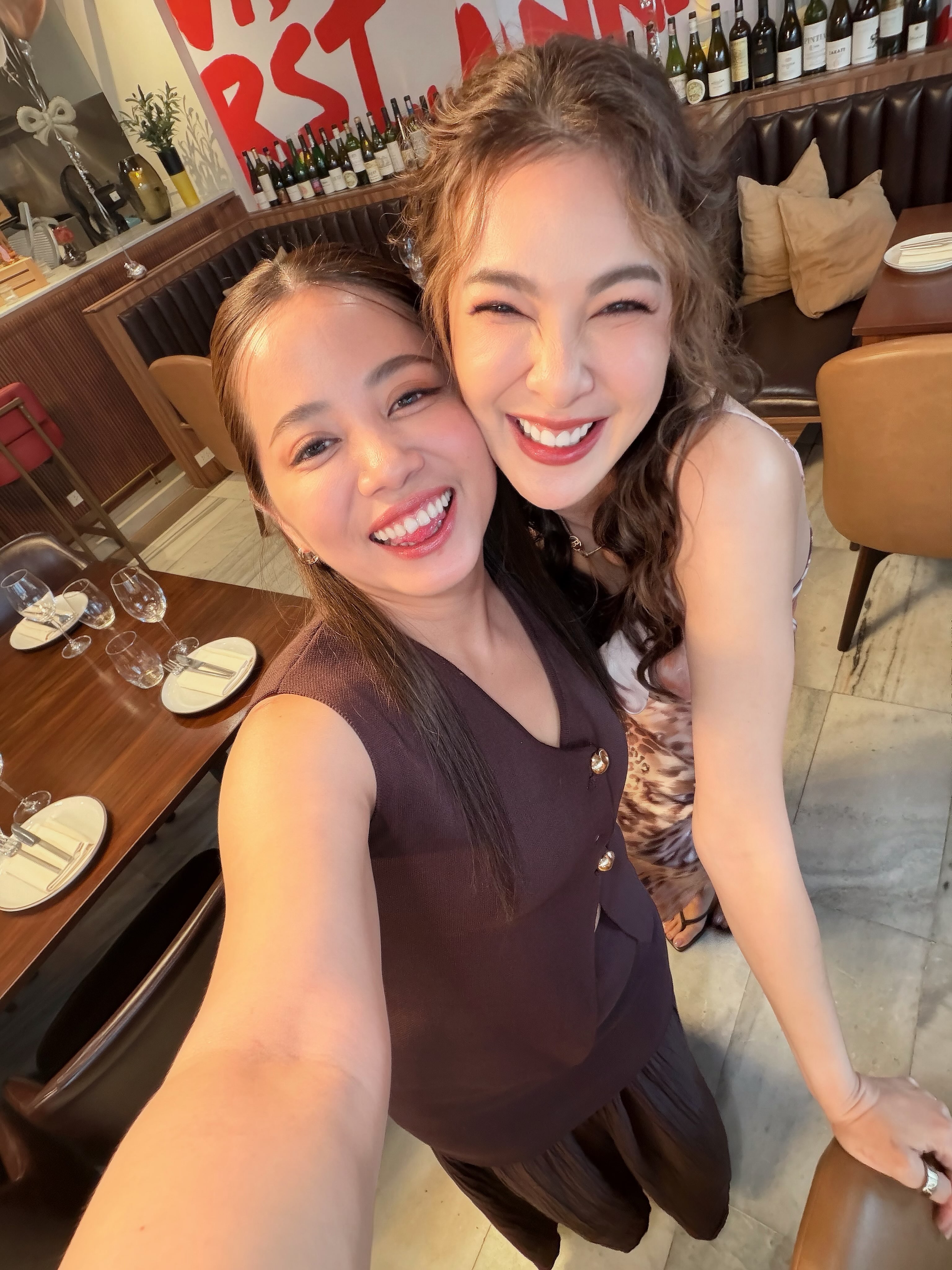 โบว์ - เบญจวรรณ อาร์ตเนอร์