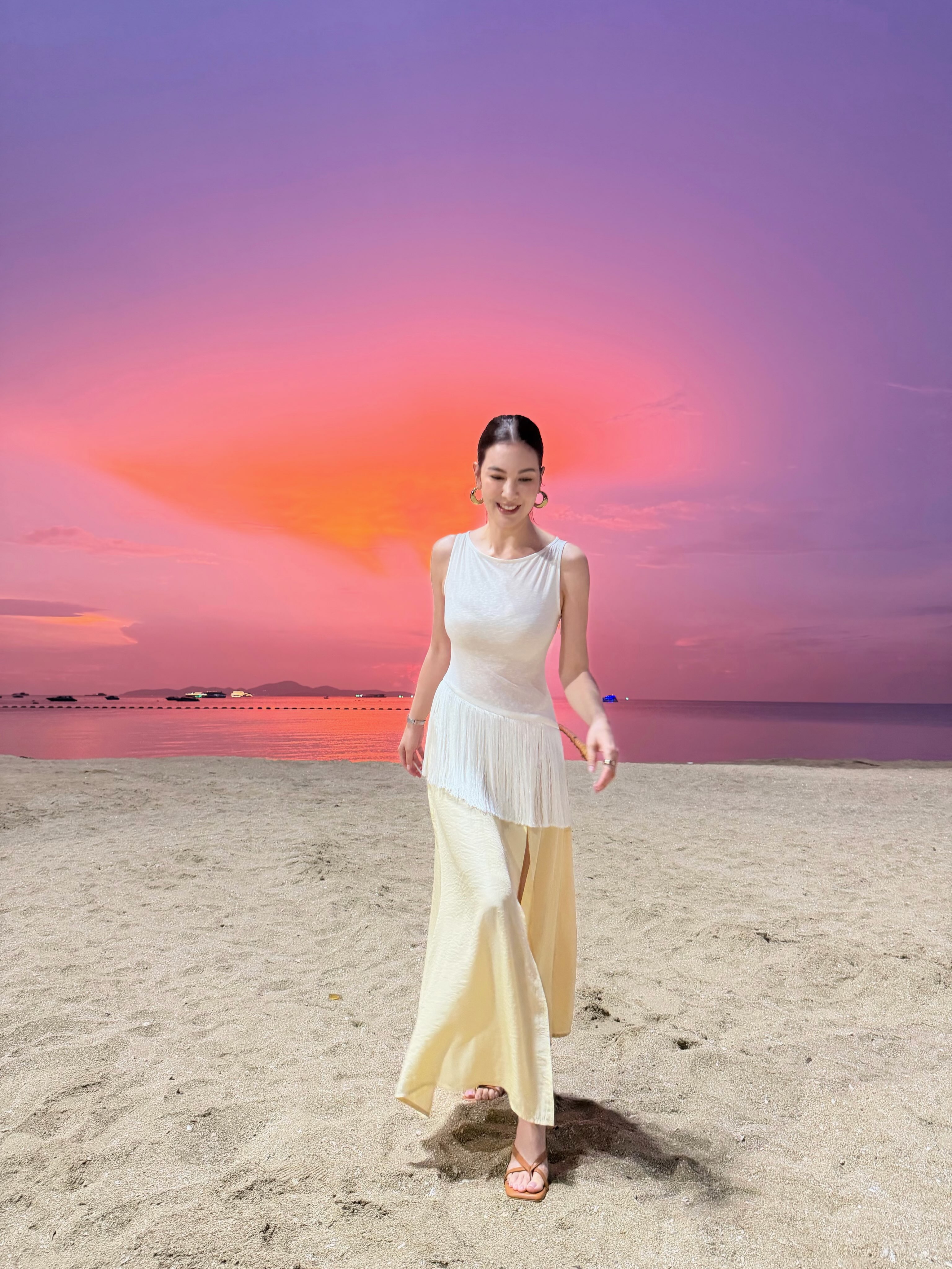 โบว์ - เบญจวรรณ อาร์ตเนอร์