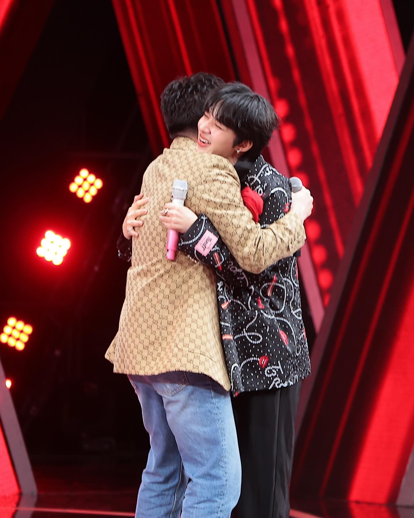 นุนิว - ชวรินทร์ เพริศพิริยะวงศ์