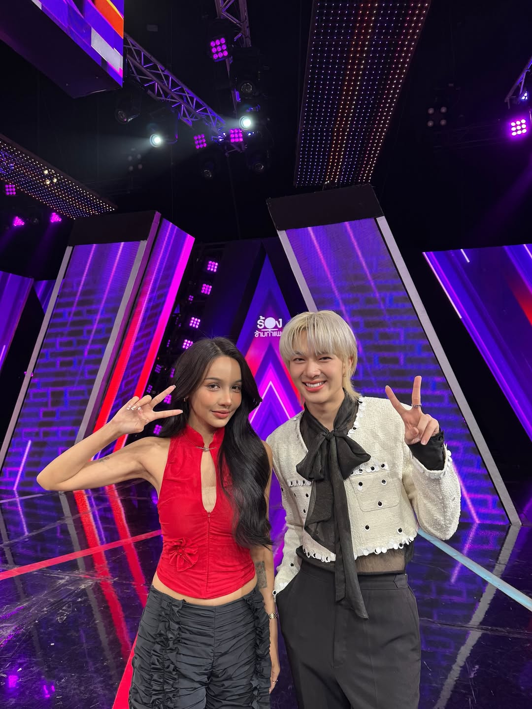 นุนิว - ชวรินทร์ เพริศพิริยะวงศ์