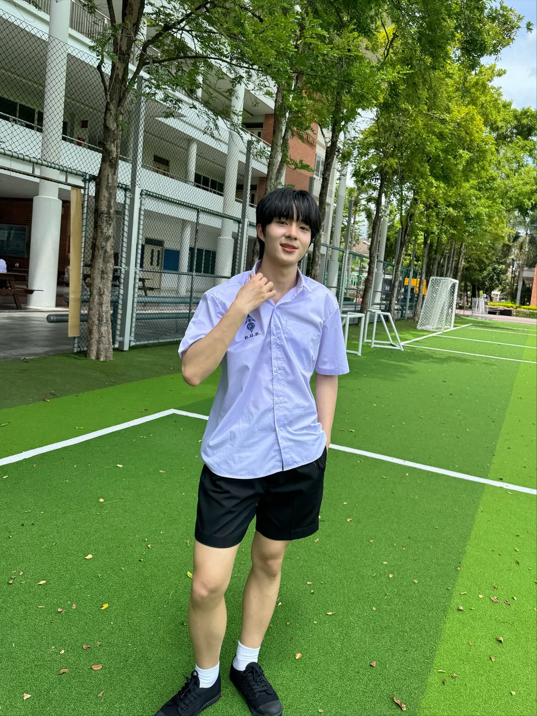 นุนิว - ชวรินทร์ เพริศพิริยะวงศ์