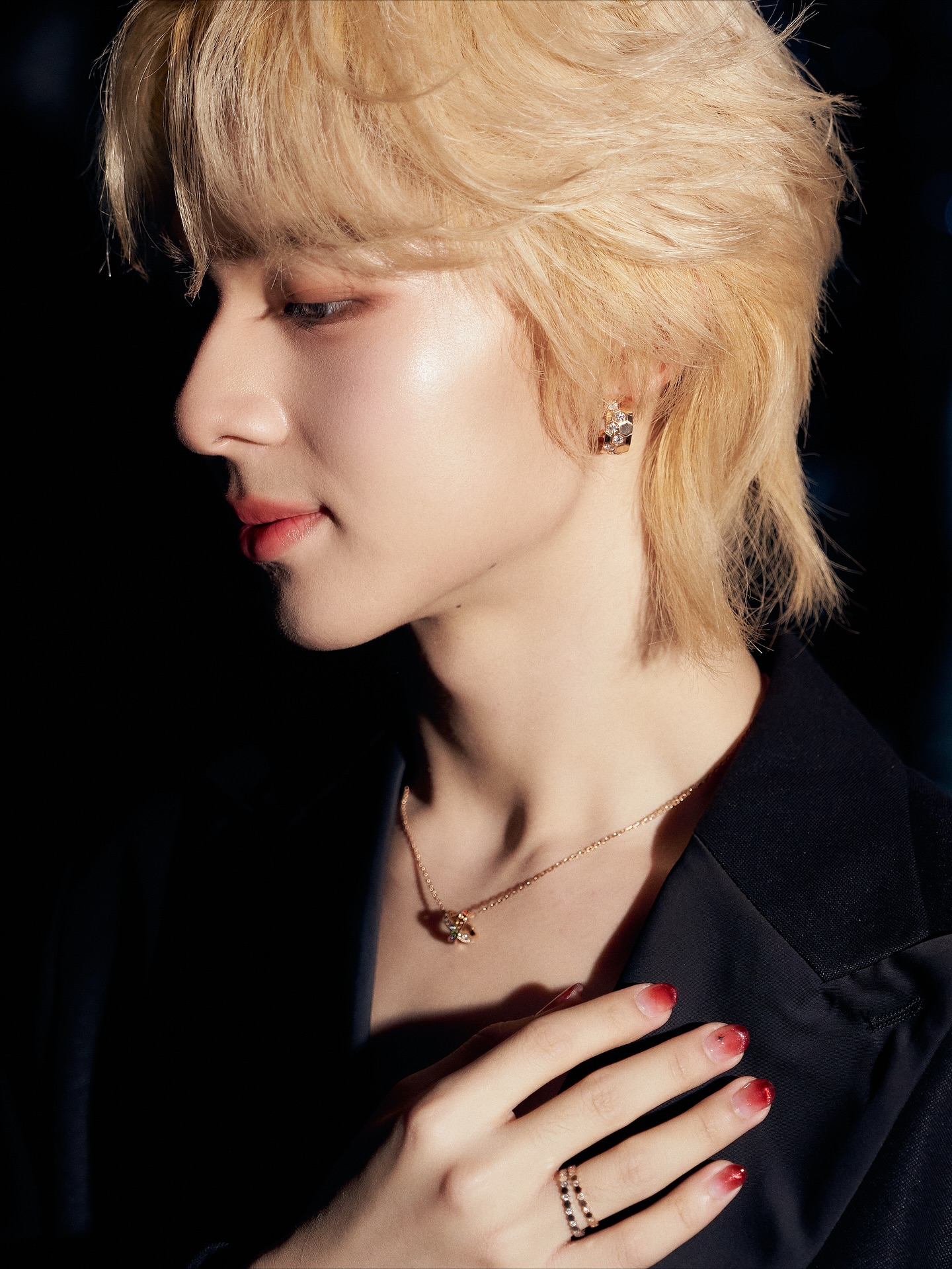 นุนิว - ชวรินทร์ เพริศพิริยะวงศ์