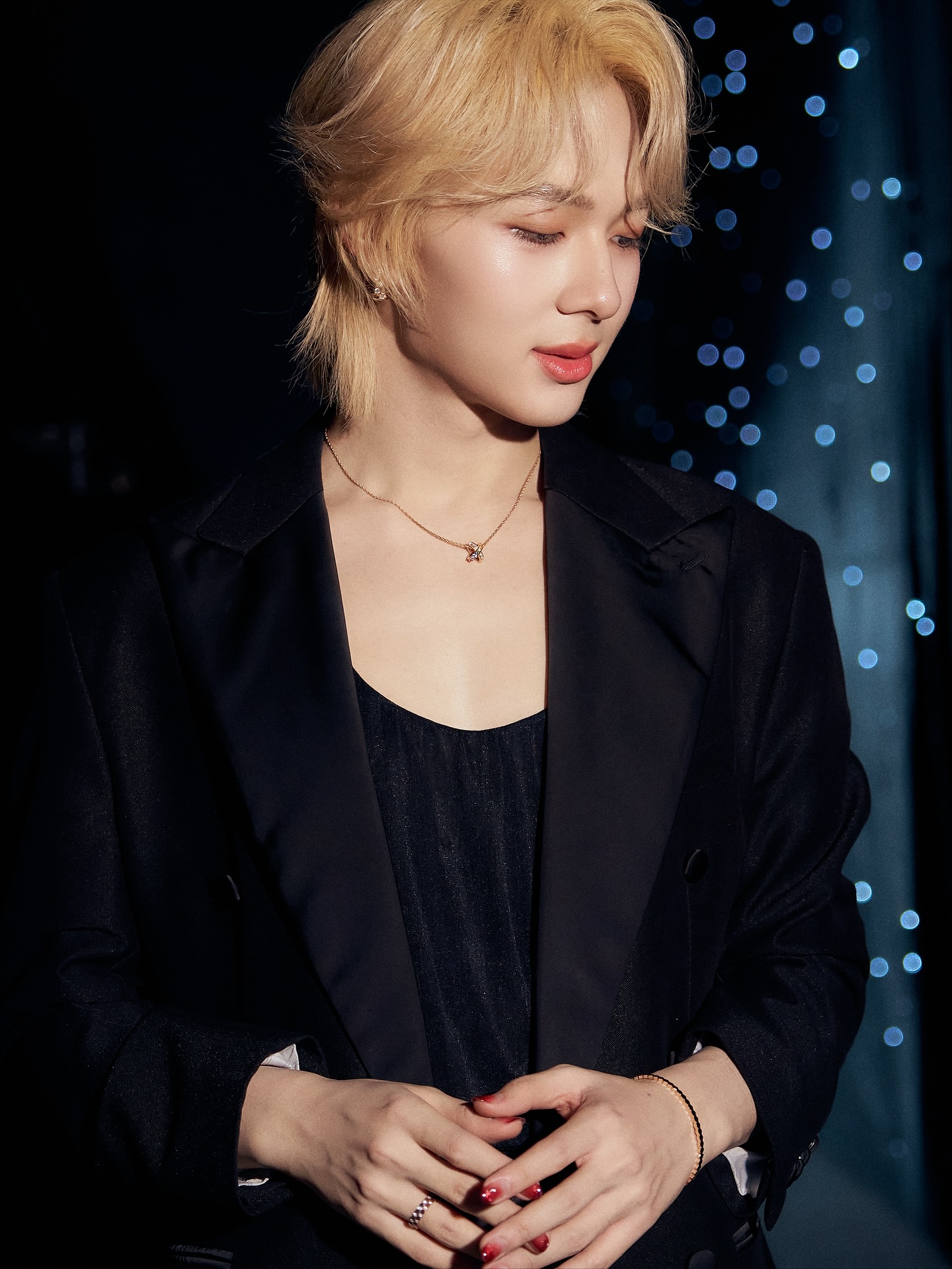 นุนิว - ชวรินทร์ เพริศพิริยะวงศ์