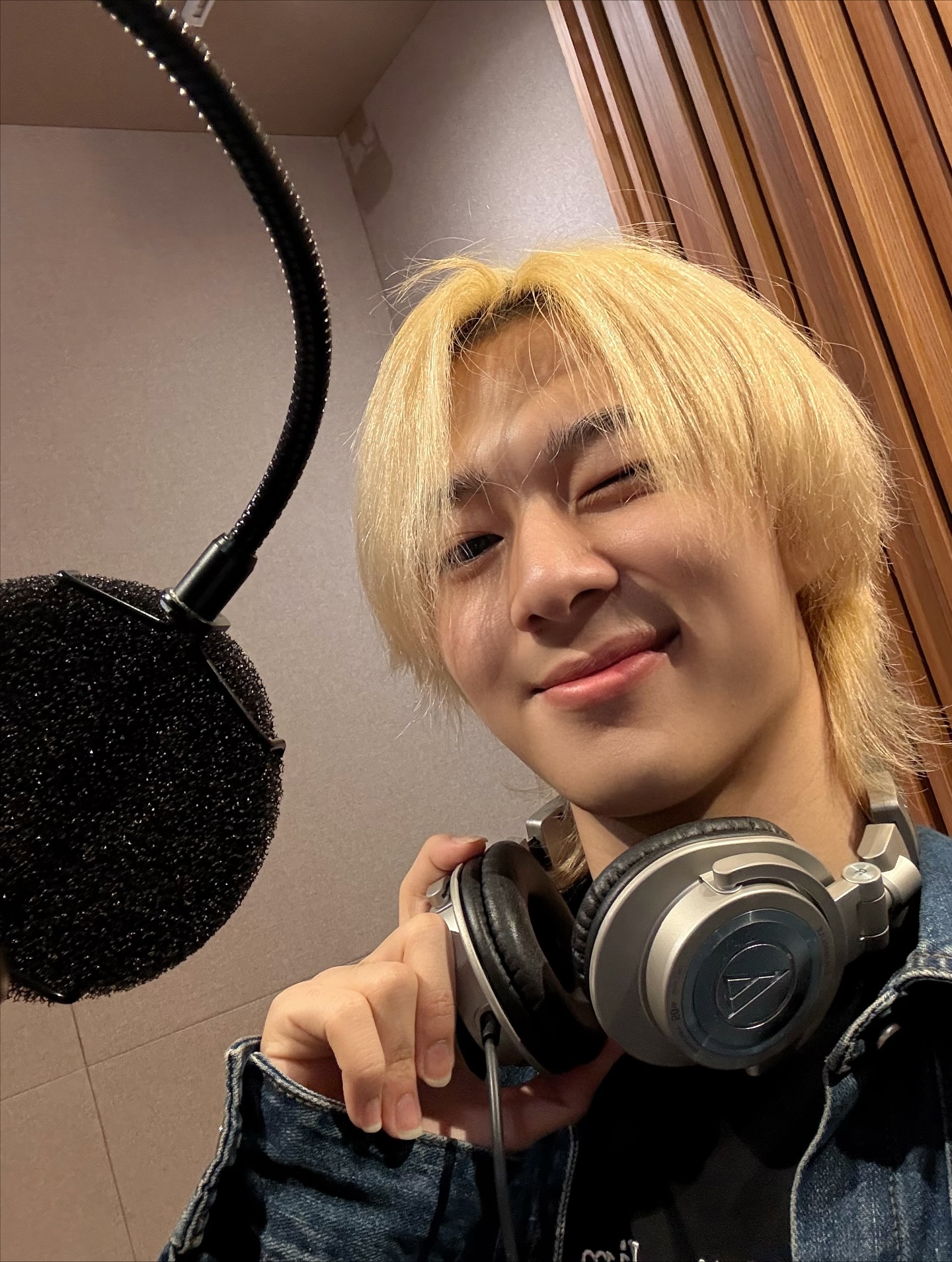 นุนิว - ชวรินทร์ เพริศพิริยะวงศ์