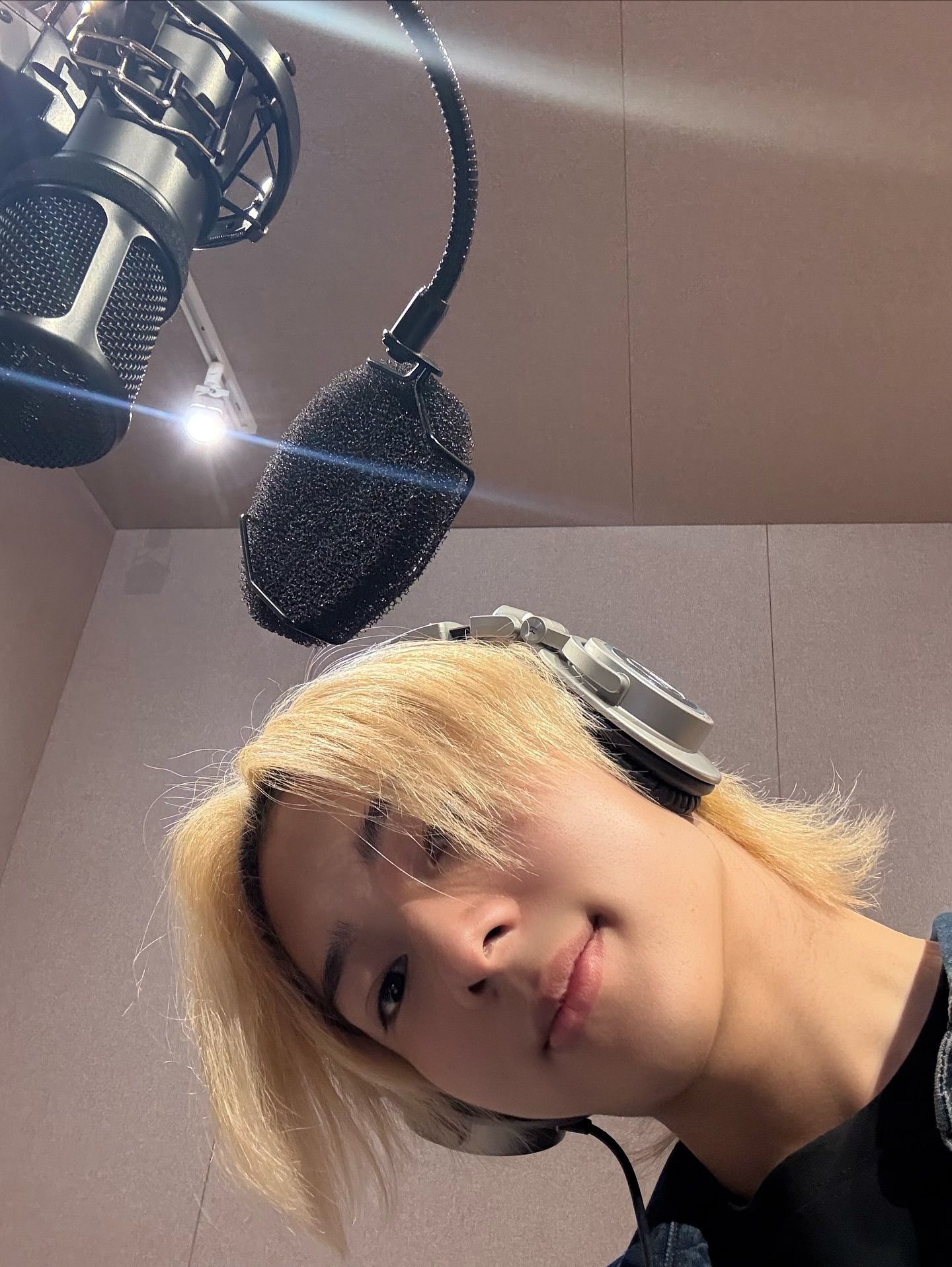 นุนิว - ชวรินทร์ เพริศพิริยะวงศ์