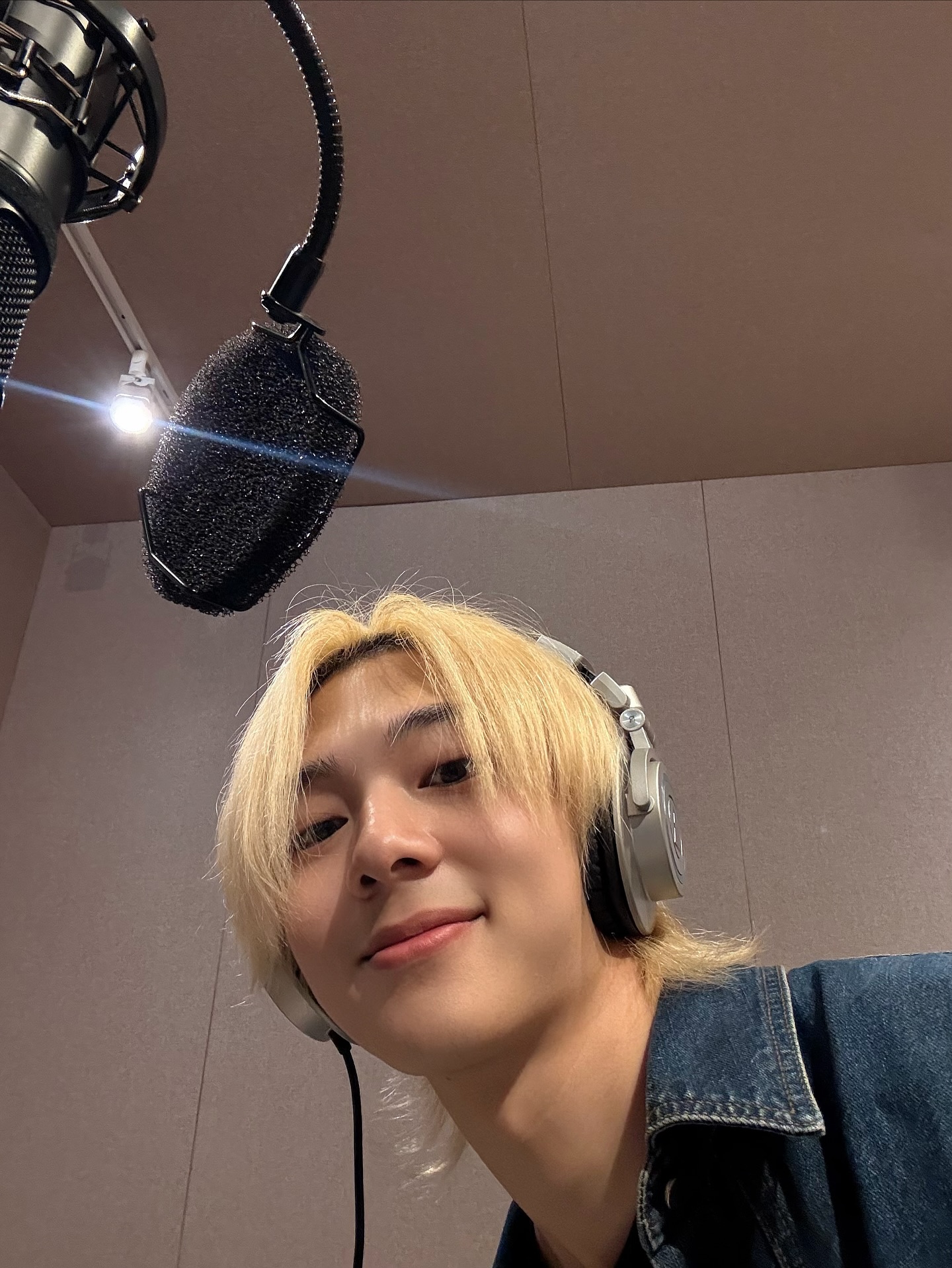 นุนิว - ชวรินทร์ เพริศพิริยะวงศ์