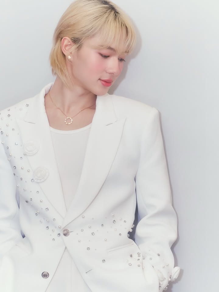 นุนิว - ชวรินทร์ เพริศพิริยะวงศ์