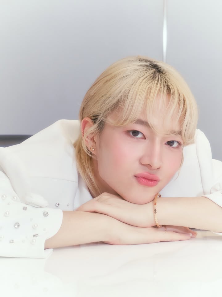 นุนิว - ชวรินทร์ เพริศพิริยะวงศ์