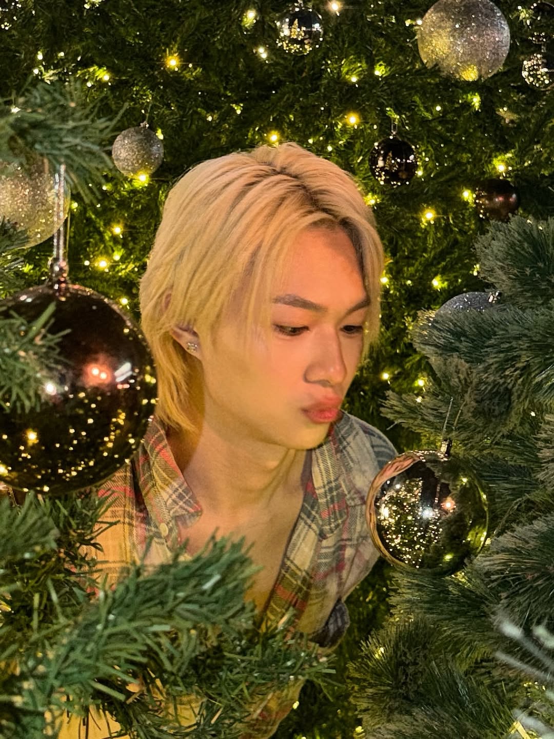 นุนิว - ชวรินทร์ เพริศพิริยะวงศ์