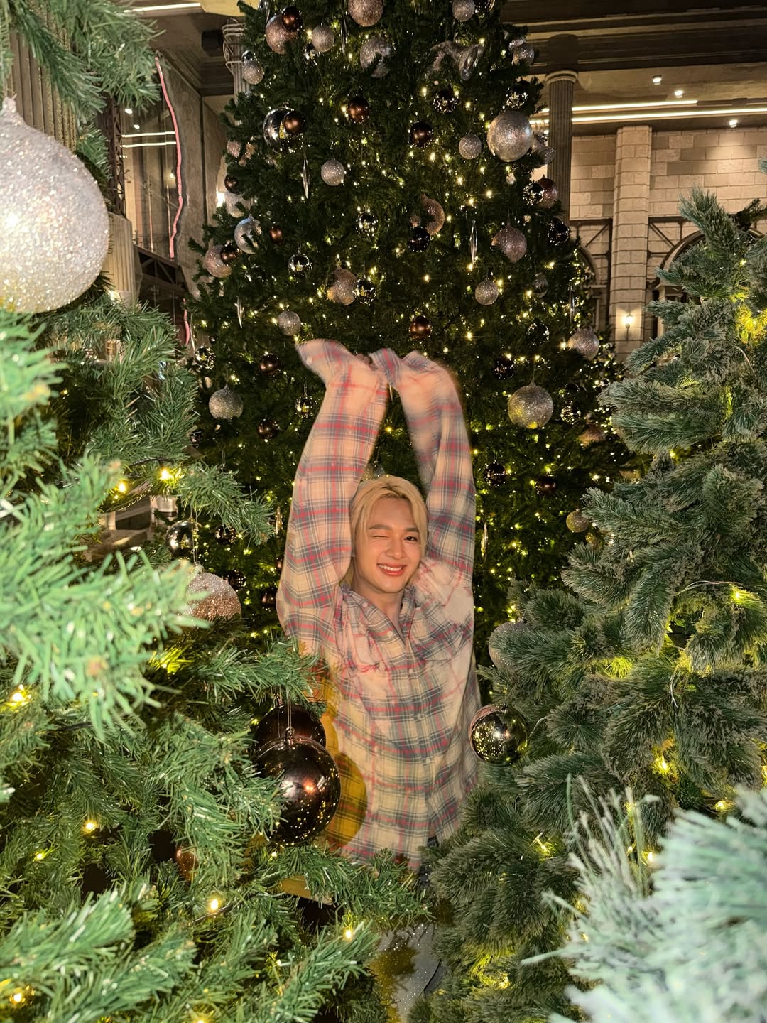 นุนิว - ชวรินทร์ เพริศพิริยะวงศ์