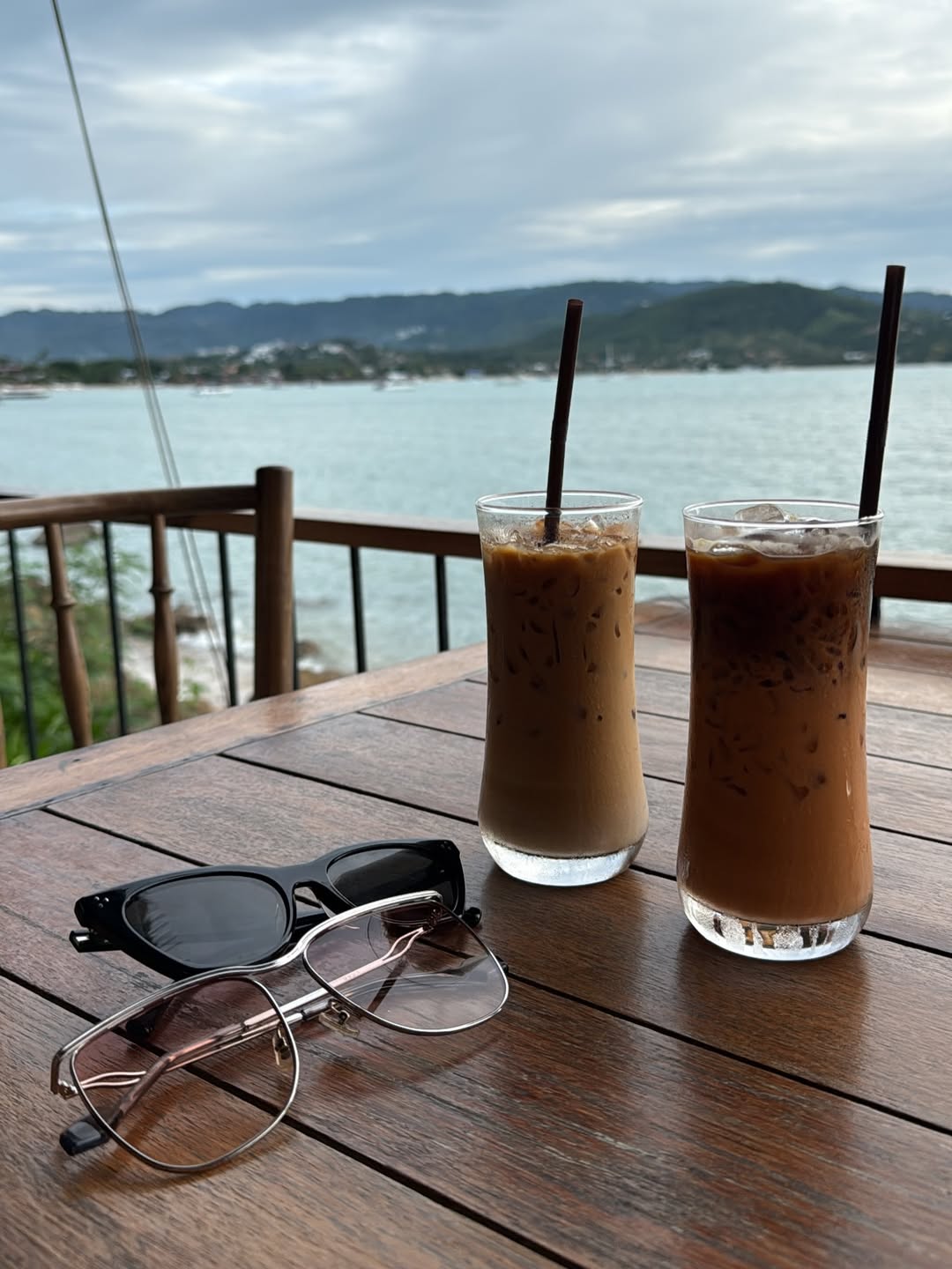 นุนิว - ชวรินทร์ เพริศพิริยะวงศ์