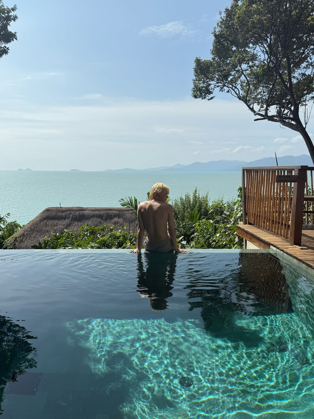 นุนิว - ชวรินทร์ เพริศพิริยะวงศ์