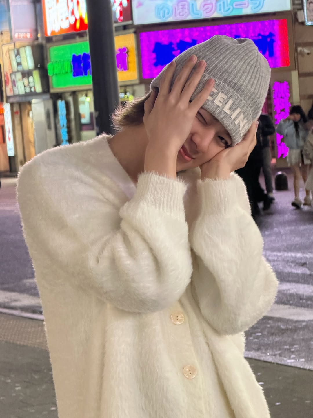 นุนิว - ชวรินทร์ เพริศพิริยะวงศ์