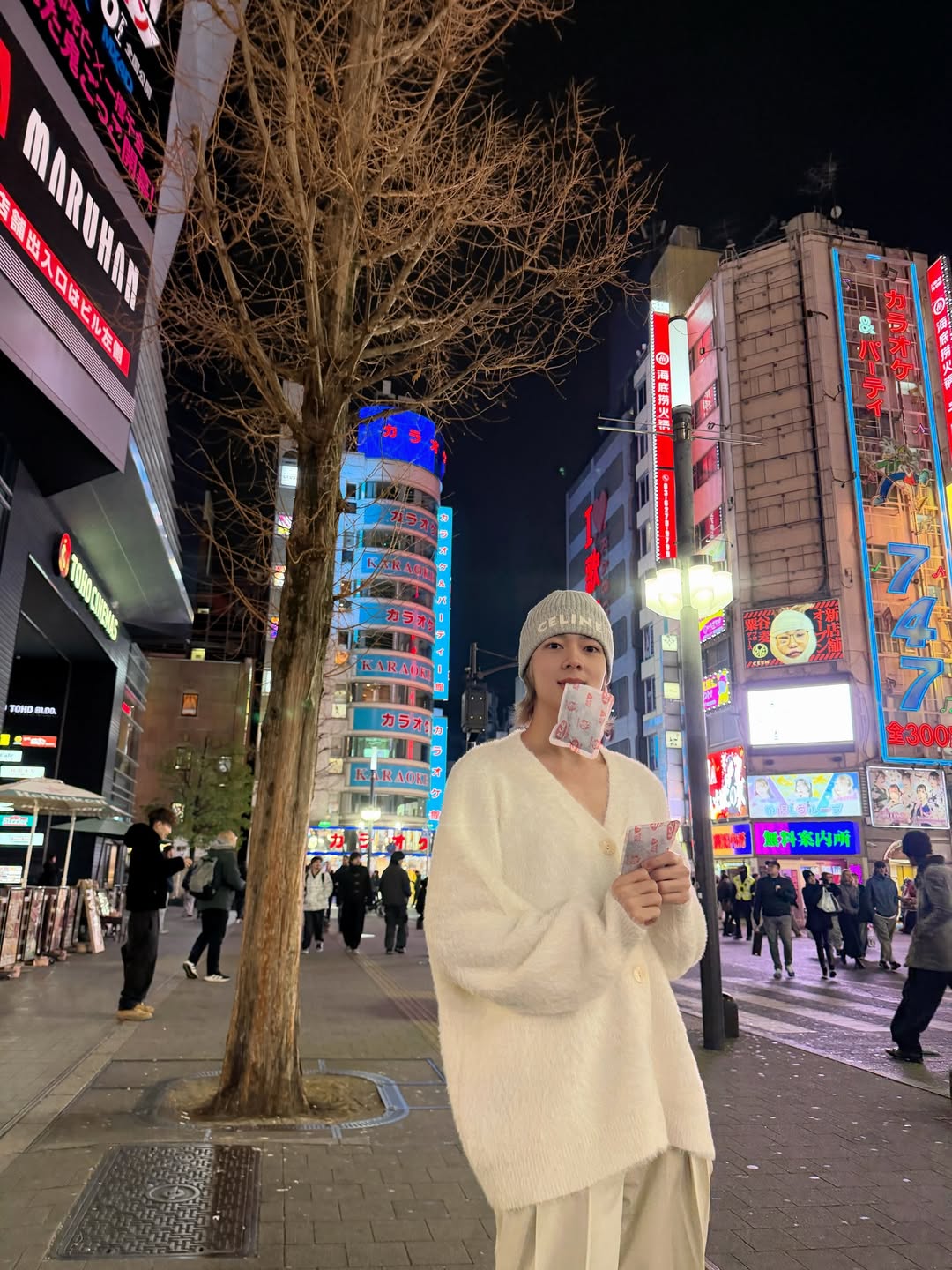 นุนิว - ชวรินทร์ เพริศพิริยะวงศ์