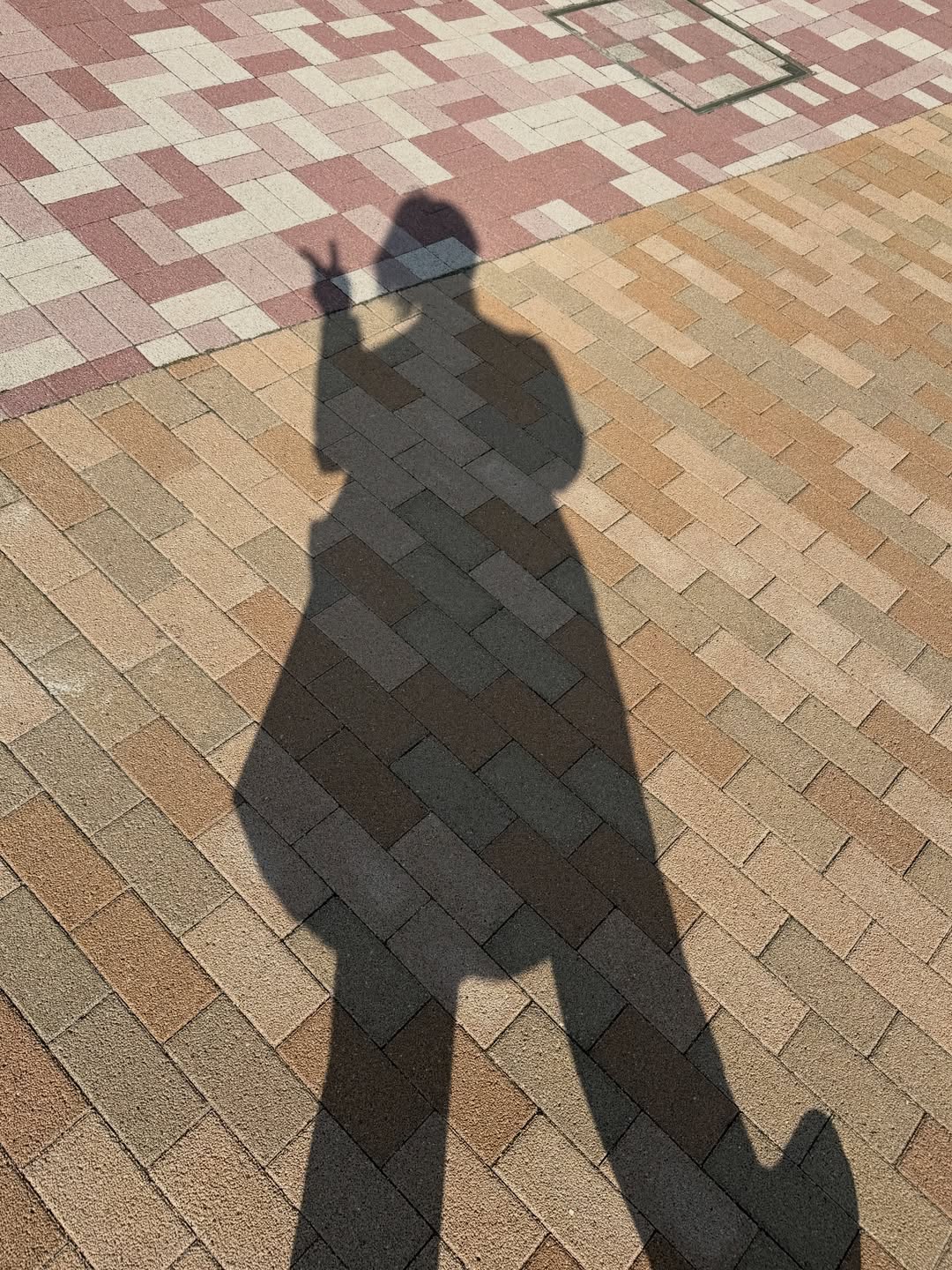 นุนิว - ชวรินทร์ เพริศพิริยะวงศ์