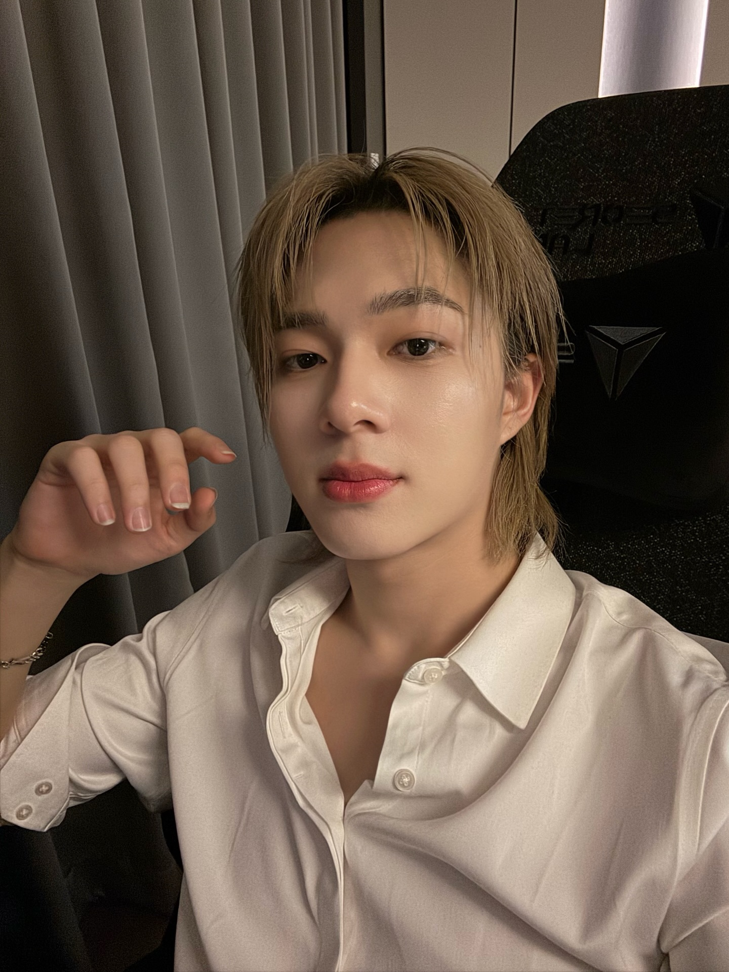 นุนิว - ชวรินทร์ เพริศพิริยะวงศ์