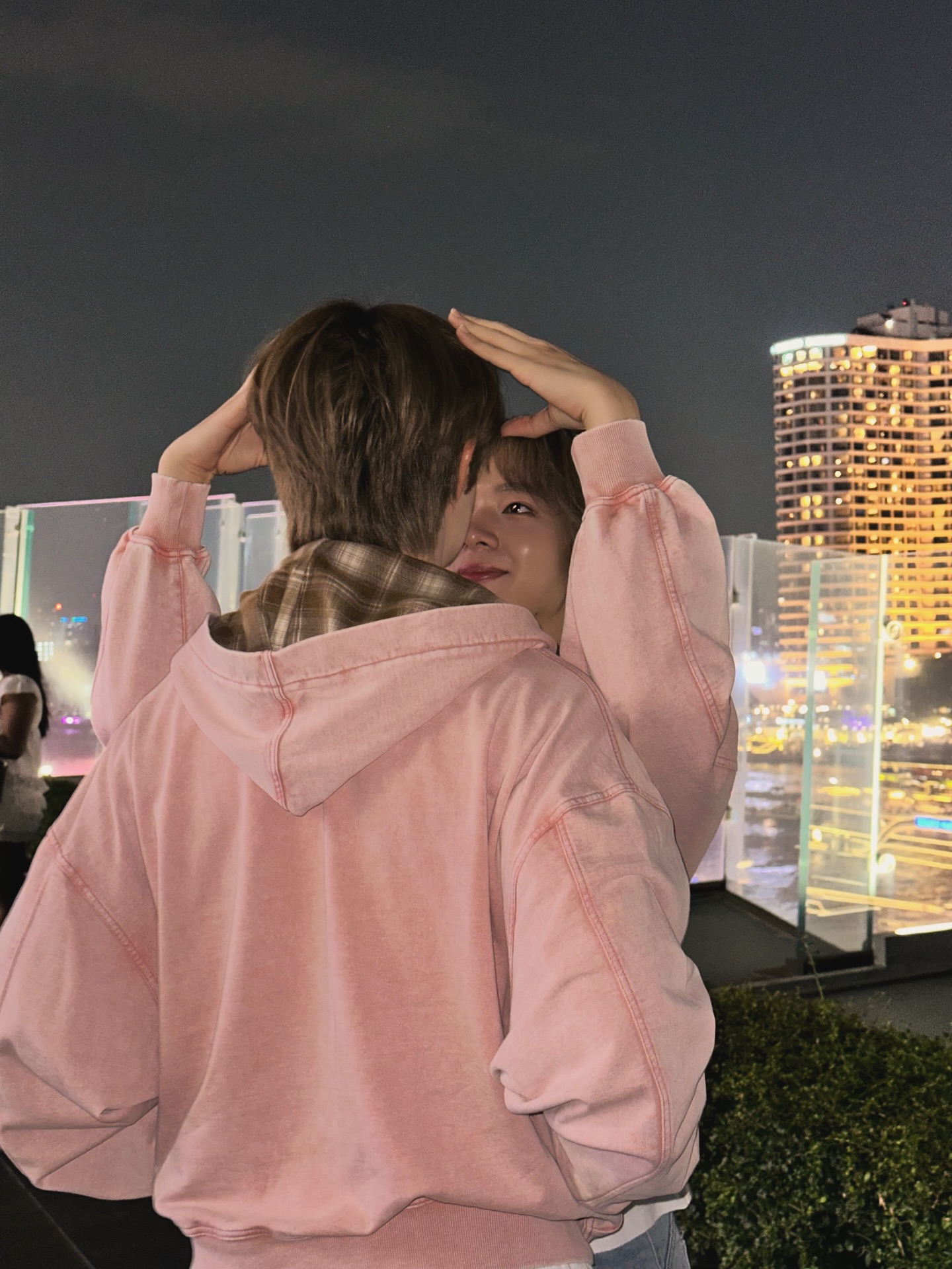 นุนิว - ชวรินทร์ เพริศพิริยะวงศ์