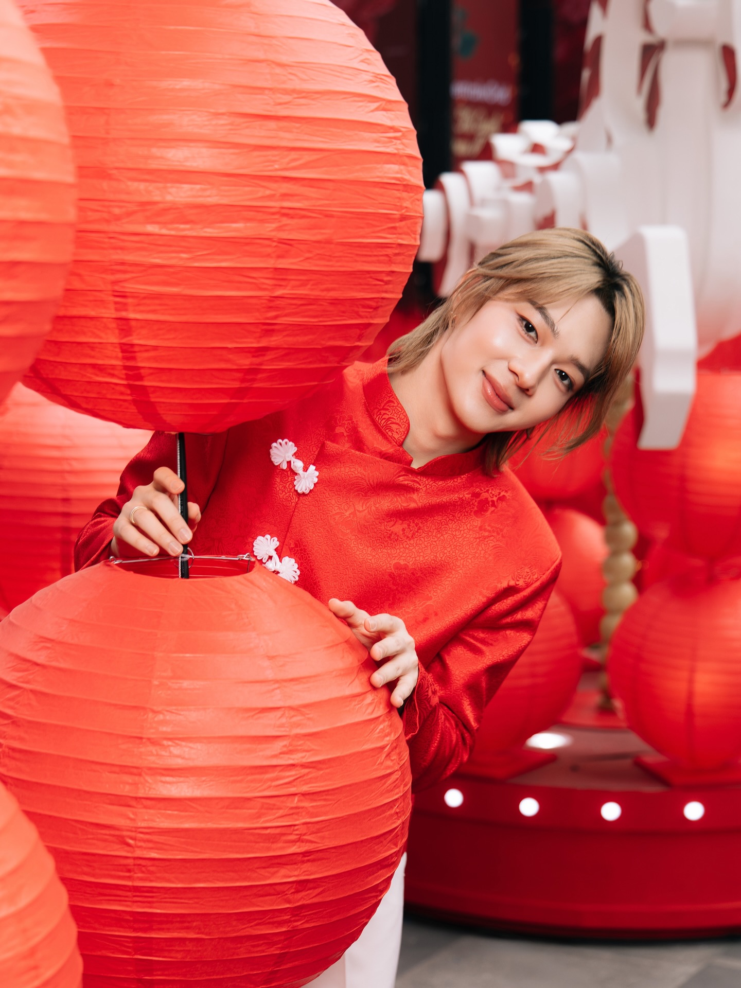 นุนิว - ชวรินทร์ เพริศพิริยะวงศ์